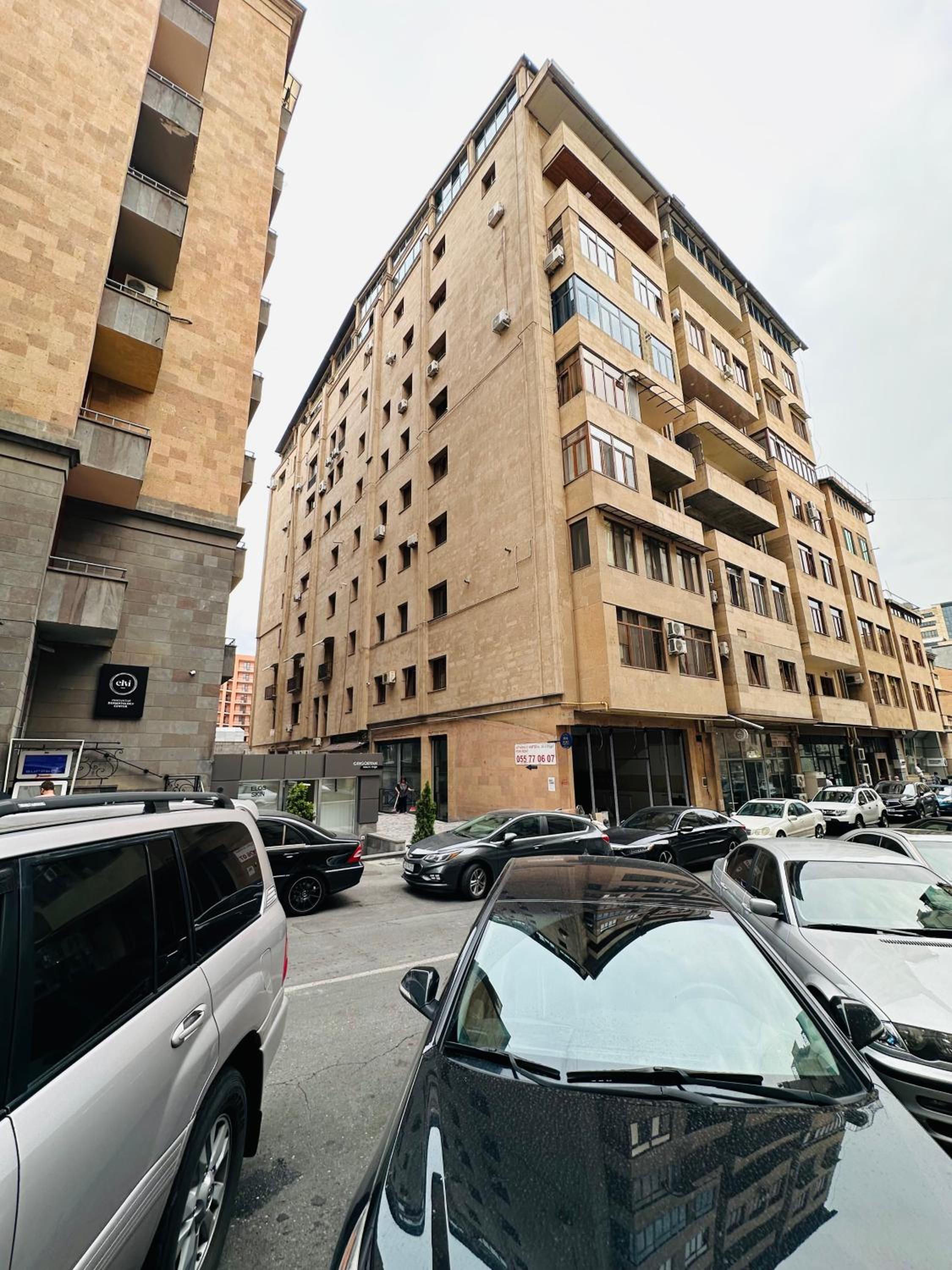 Apart Palace