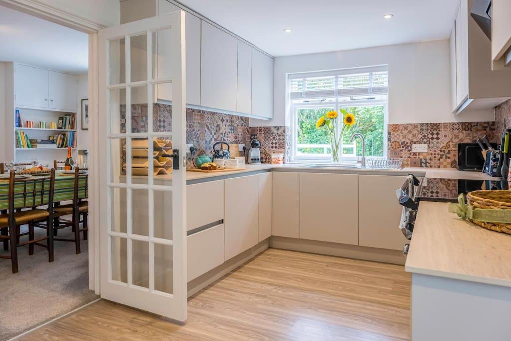 Little Buckley A peaceful family & dog-friendly retreat near Sidmouth view 2
