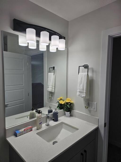 Sleek Home in Trendy Community at SW, Edmonton