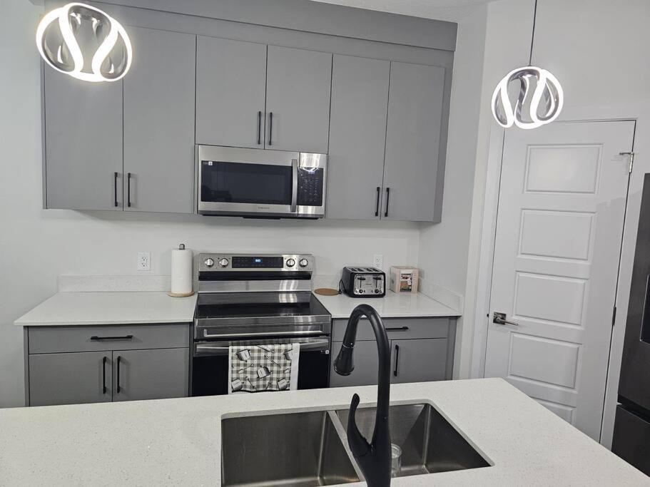 Sleek Home in Trendy Community at SW, Edmonton