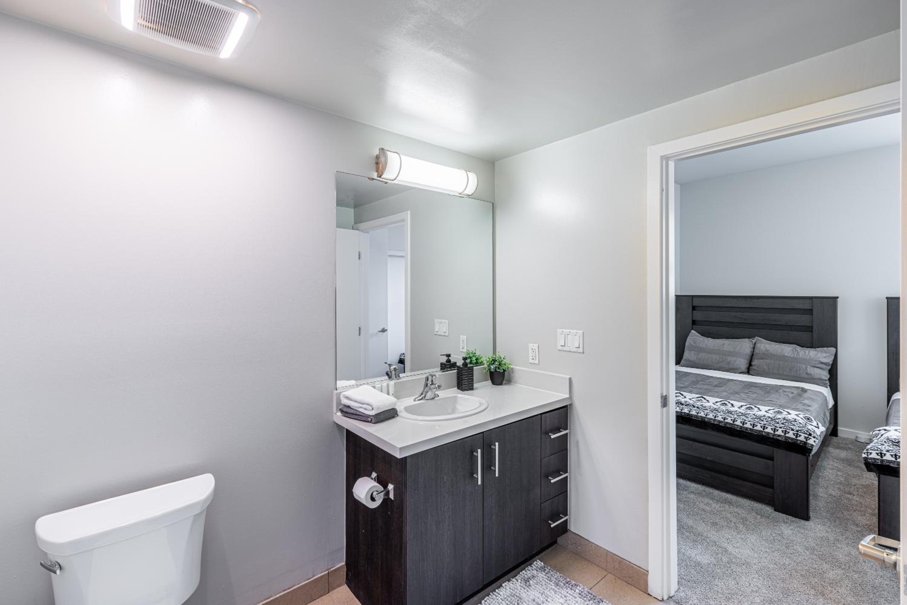 2 Bed 2 Bath X street LA Live, Convention Center, Microsoft Theater