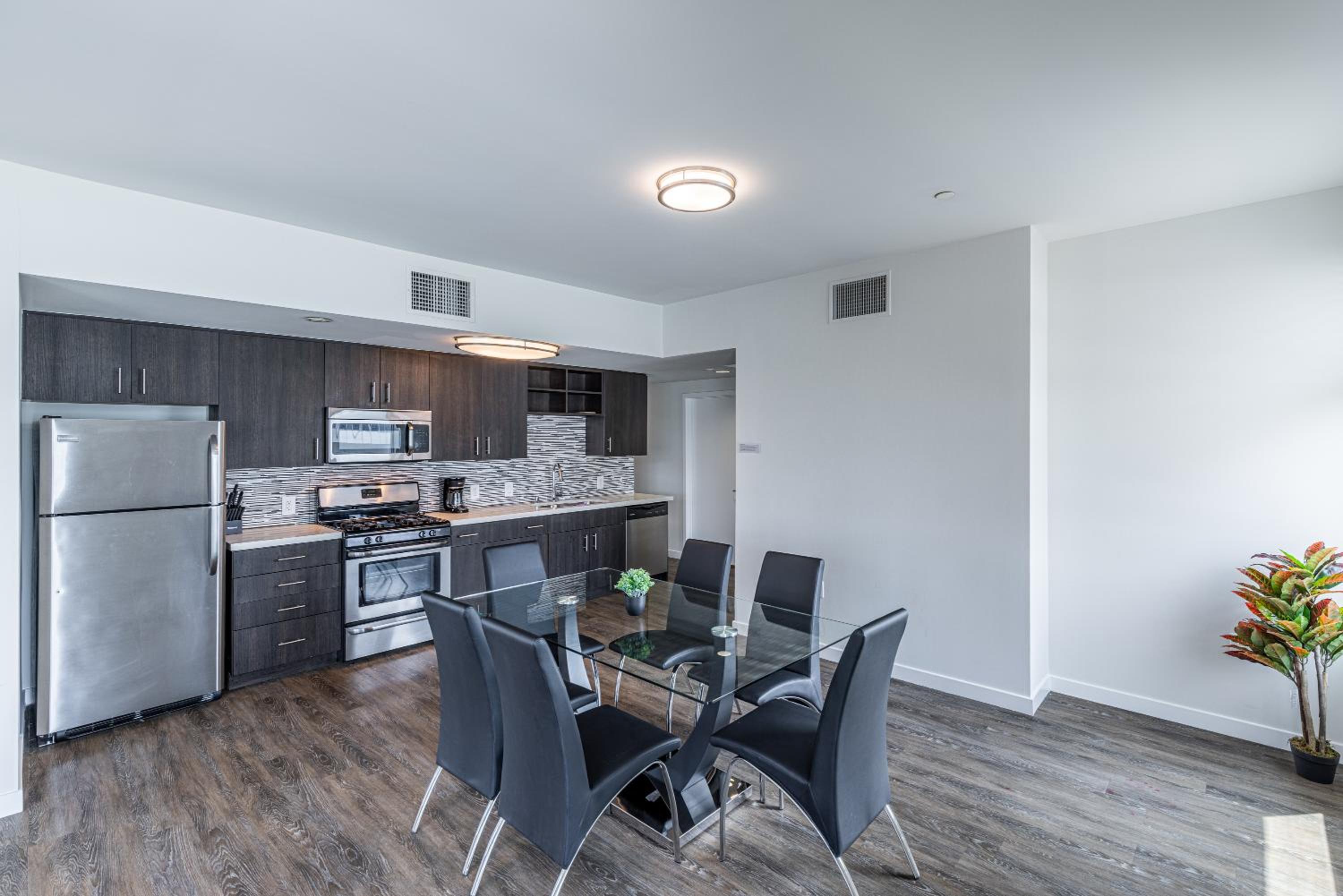 2 Bed 2 Bath X street LA Live, Convention Center, Microsoft Theater