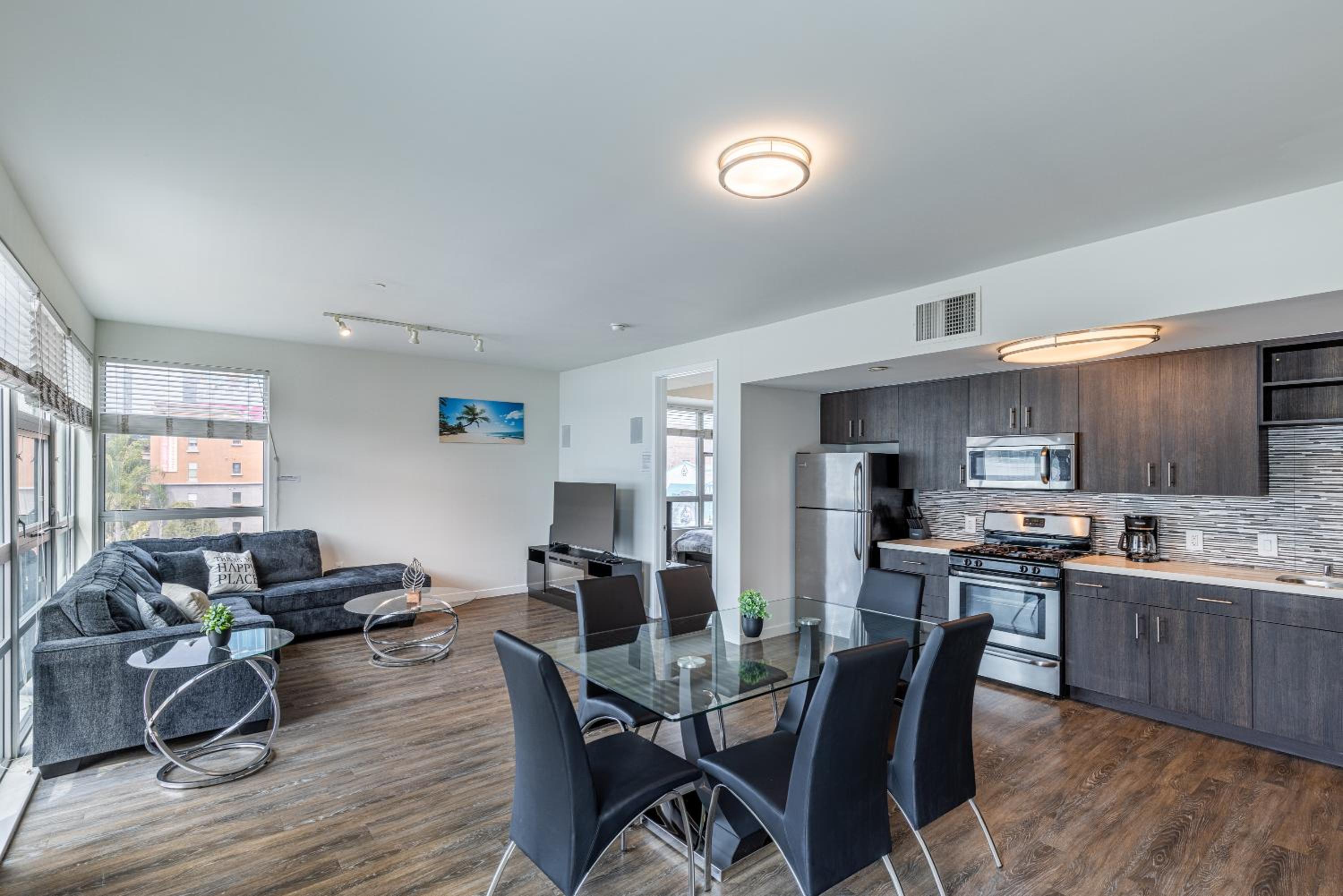 2 Bed 2 Bath X street LA Live, Convention Center, Microsoft Theater
