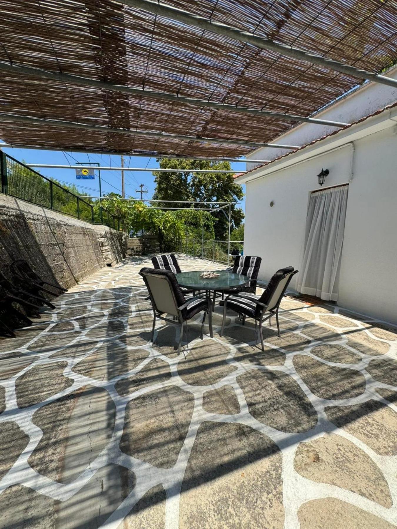Naia House