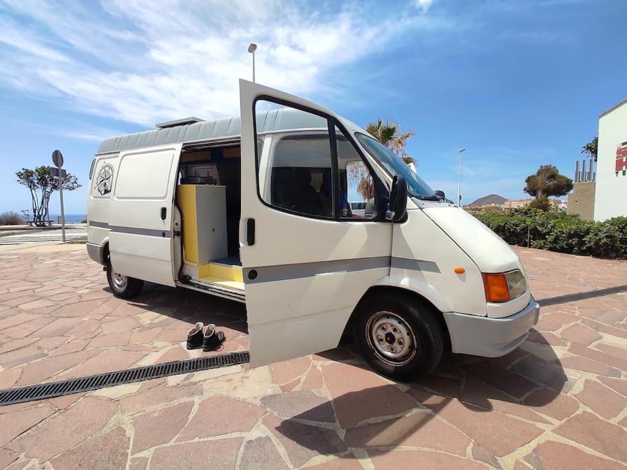 Slow-Life Campervan, Küche, Dusche, Queen-Size Bett, Solar