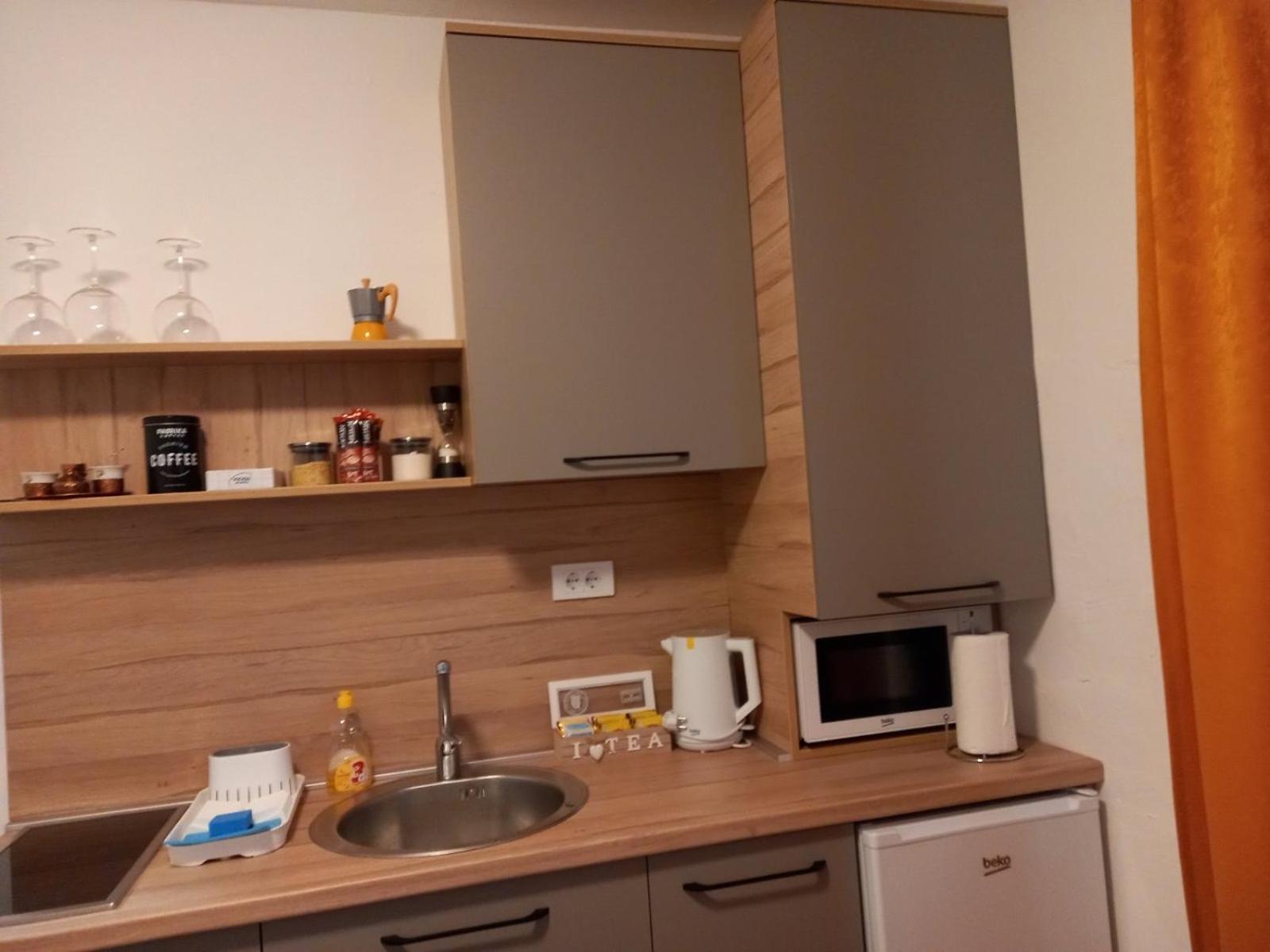 Inaya Apartman Free Parking