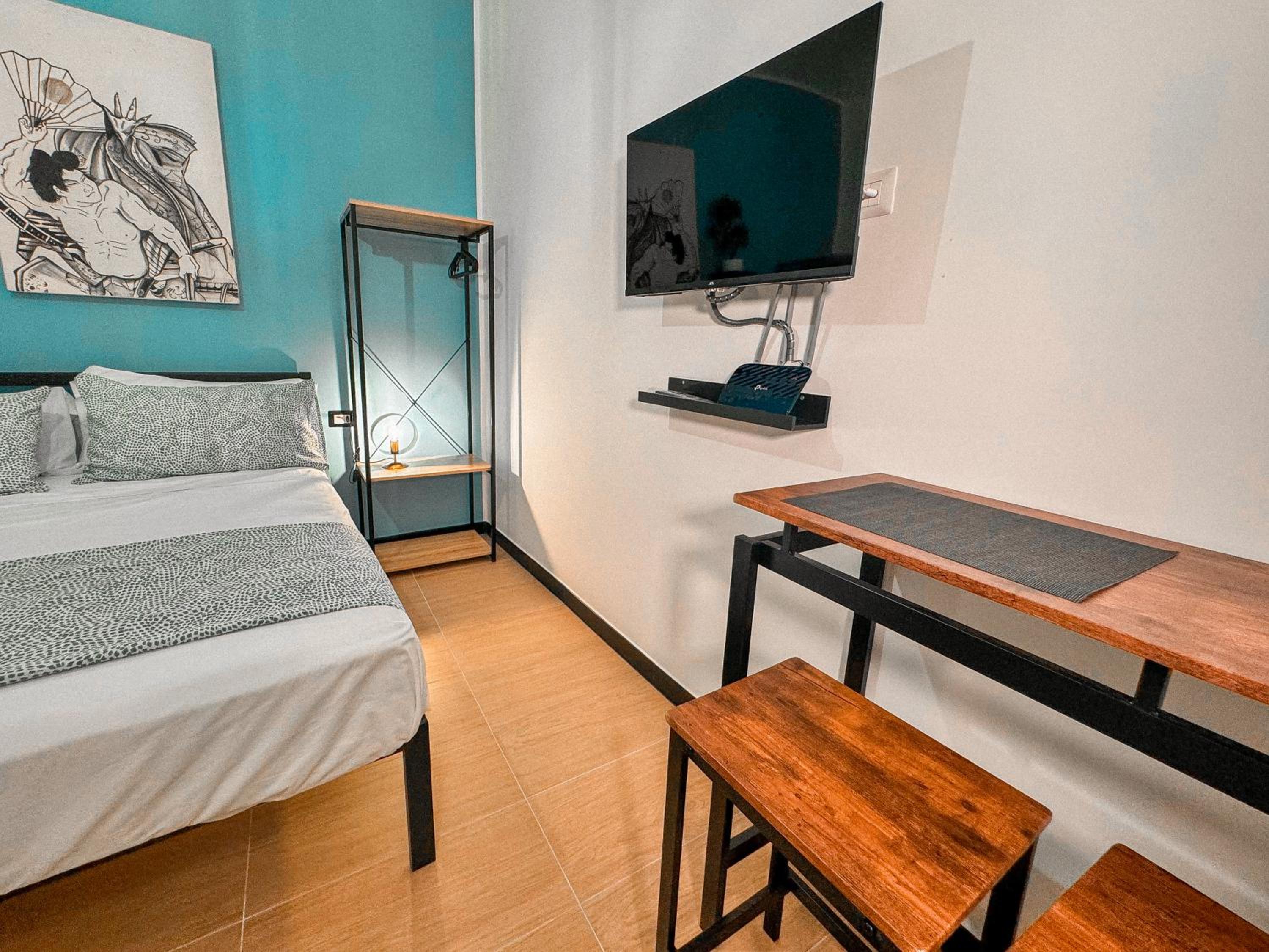 The Quarters Naples Apartments