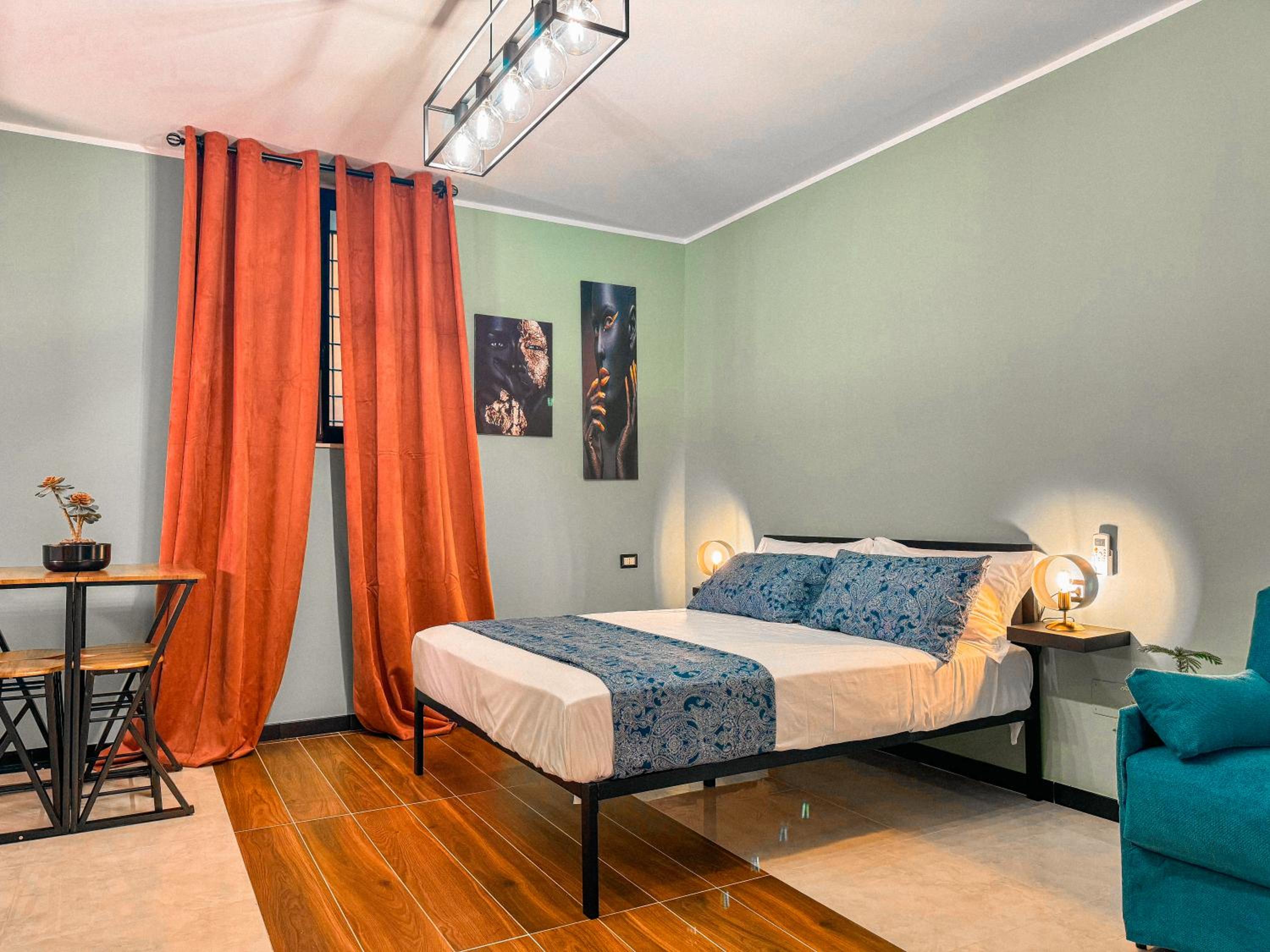 The Quarters Naples Apartments