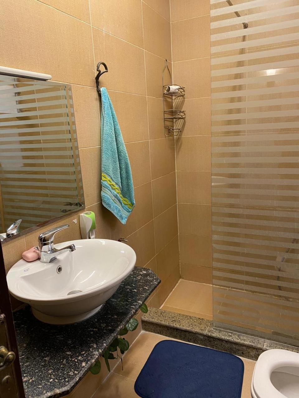 Room in shared apartment