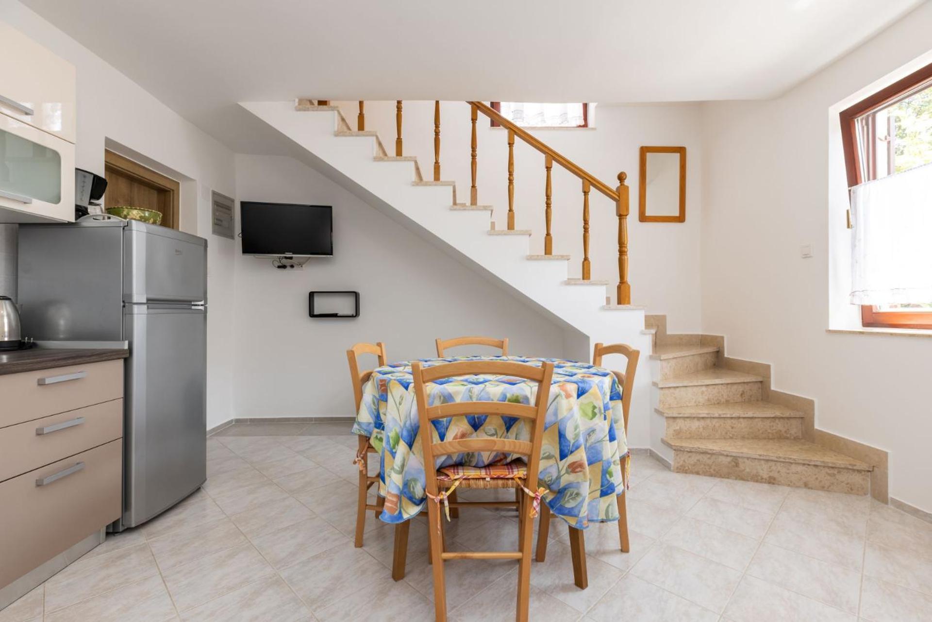 Apartment Lina 1 view 3