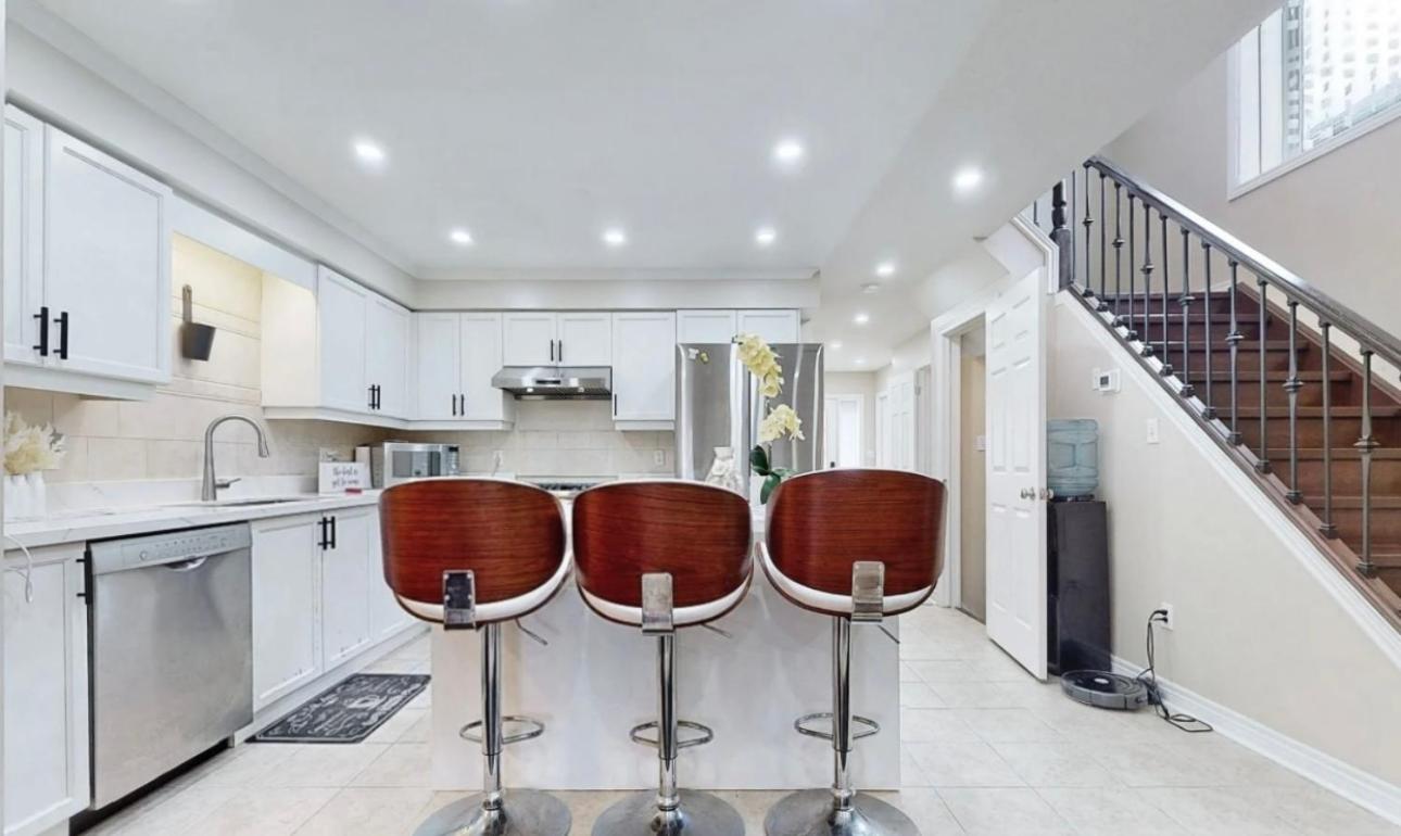 Guelph Vacations - Guelph house - Property Image 8