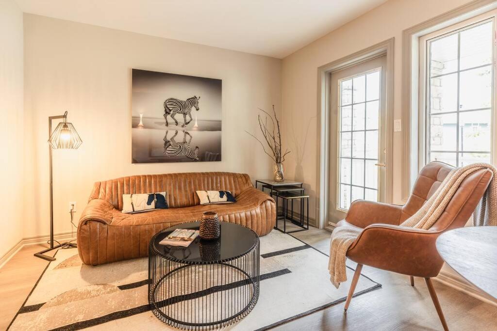 Pristine Suite with Access to Pool and Gym!