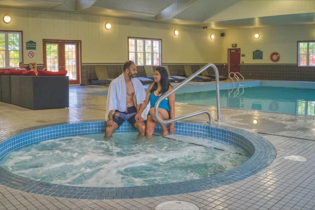 Pristine Suite with Access to Pool and Gym!