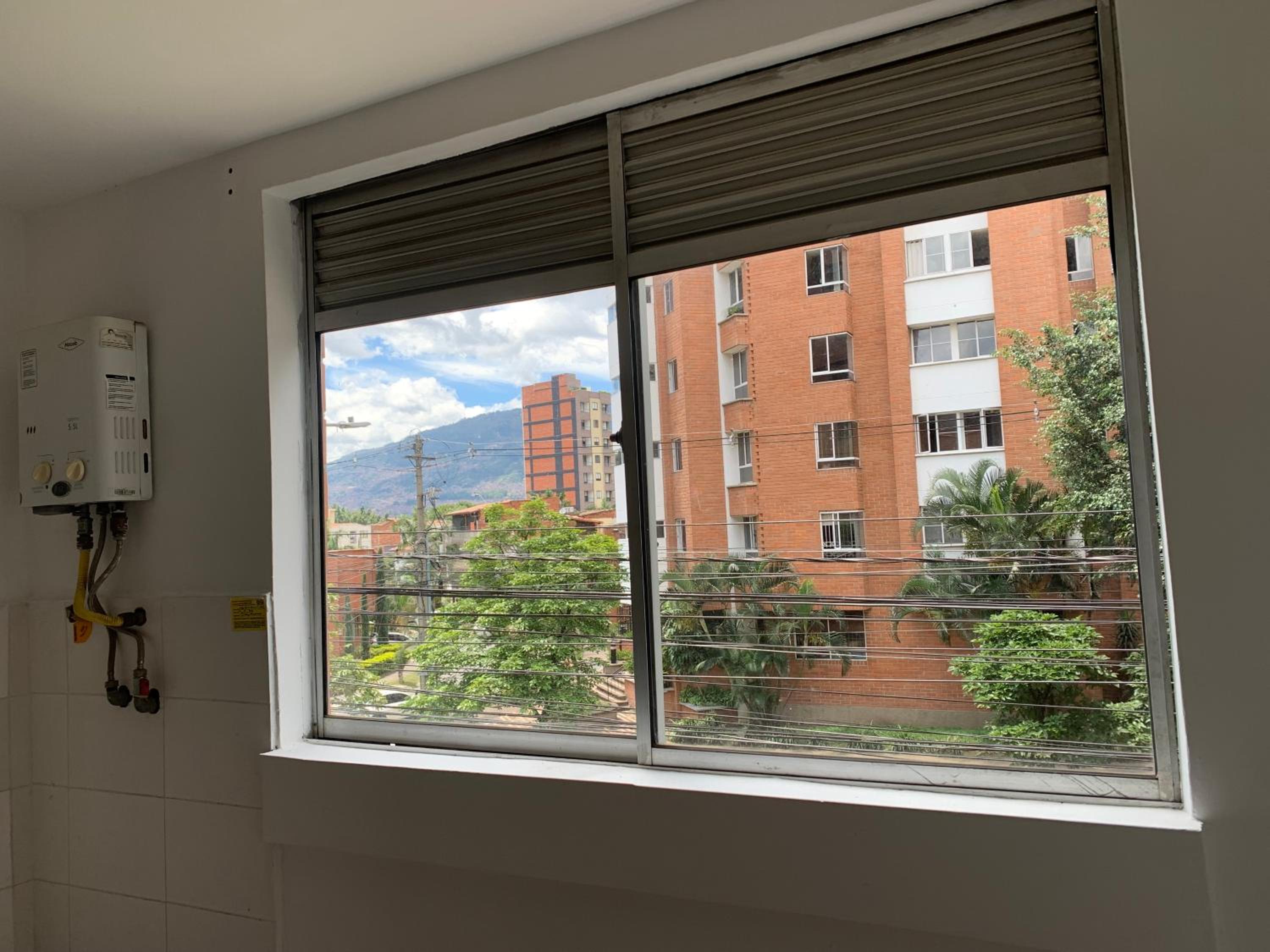 Habitación cerca al estadio, Medellín
