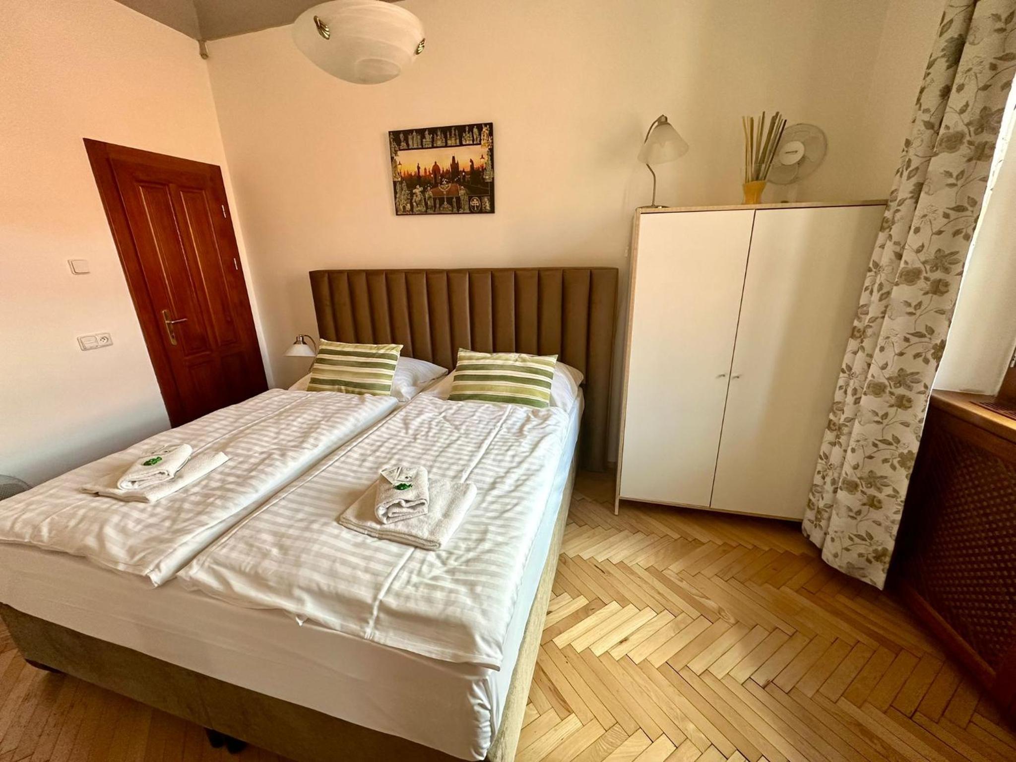 Historic Centre Apartments VIII