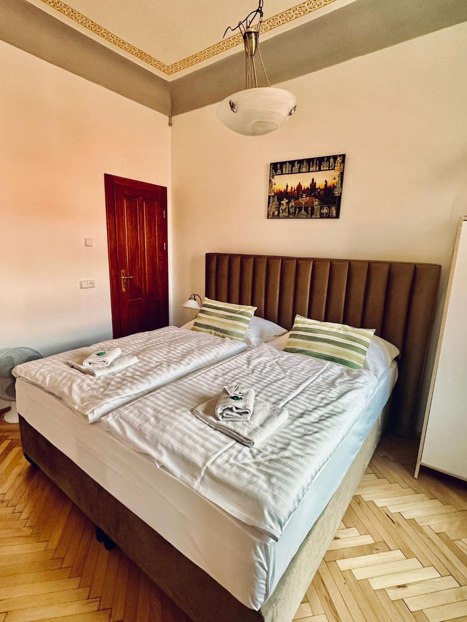 Historic Centre Apartments VIII