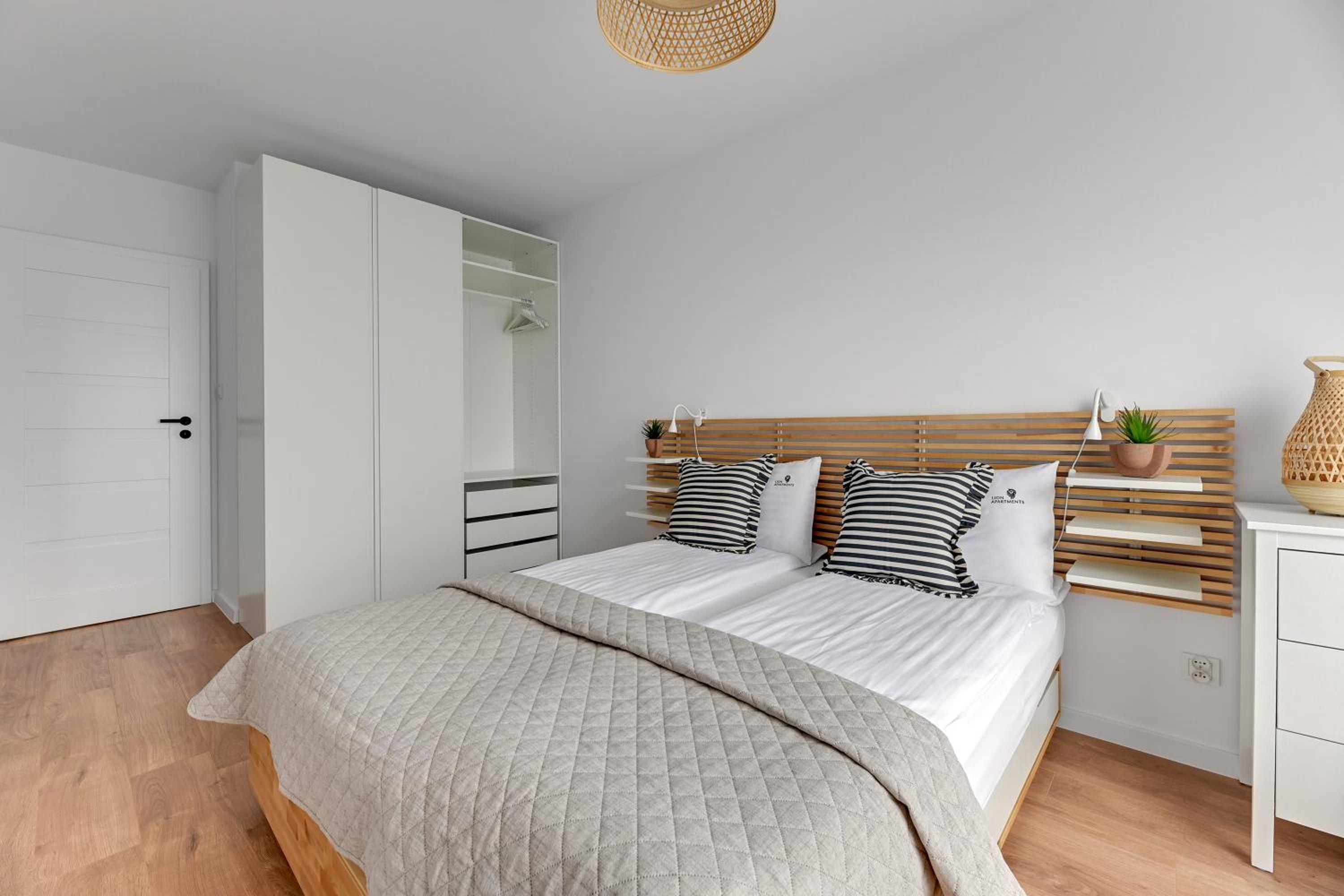 Baltic Seaside Letnica Apartments with Parking by Lion Apartments