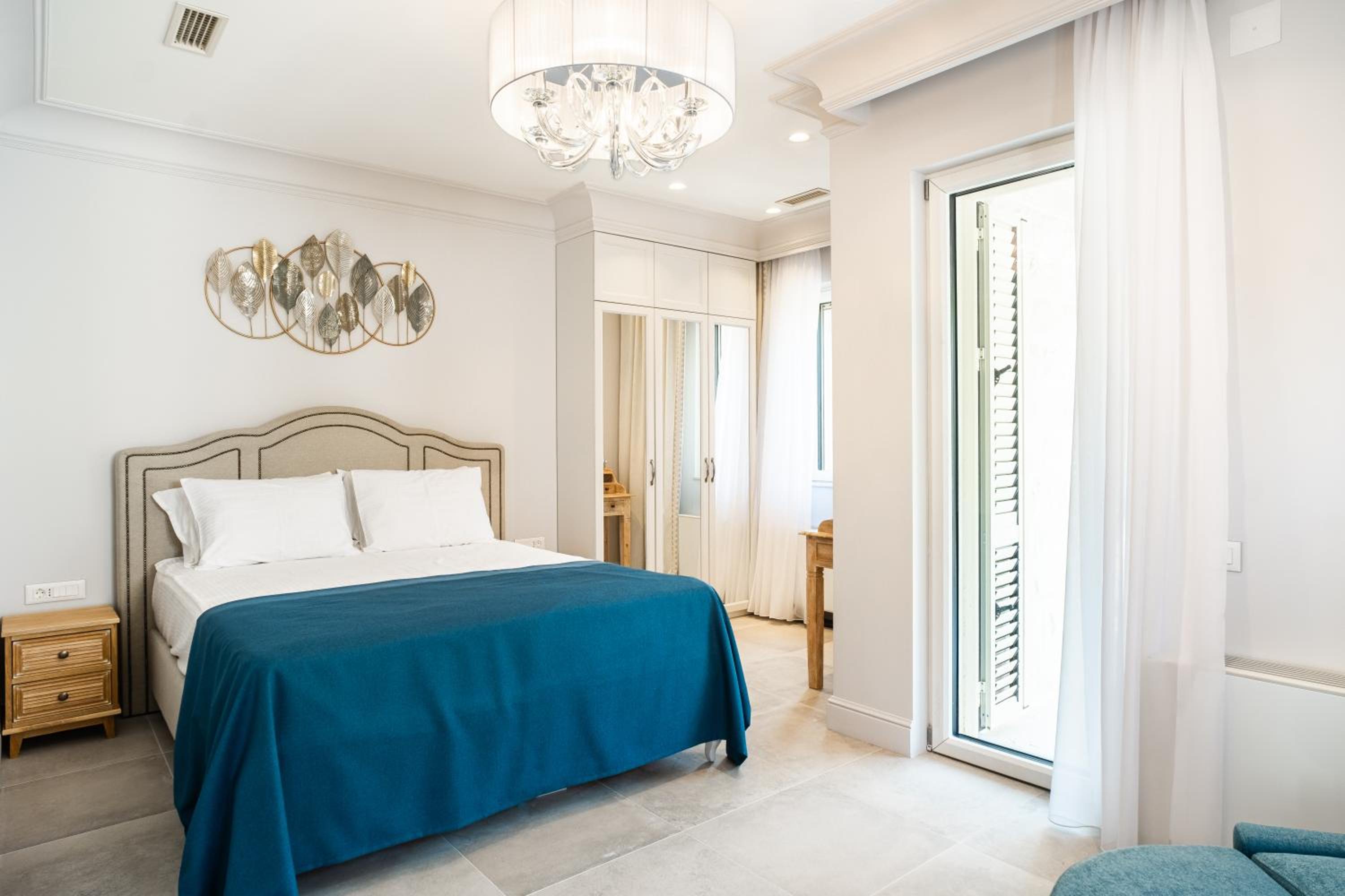 Villa Divari Mirista