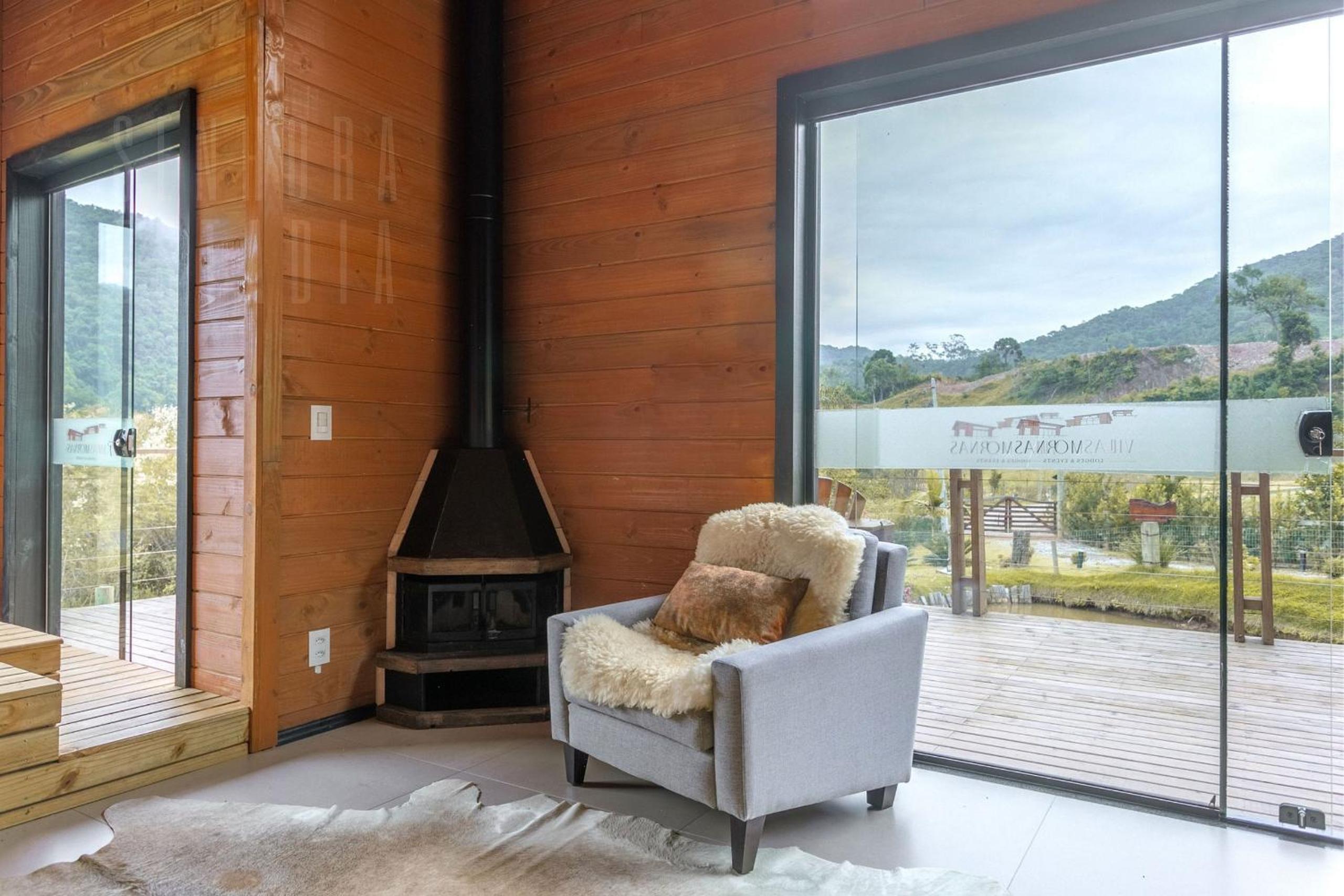 Lakeside Cabin - Villas Mornas: Nature, Jacuzzi