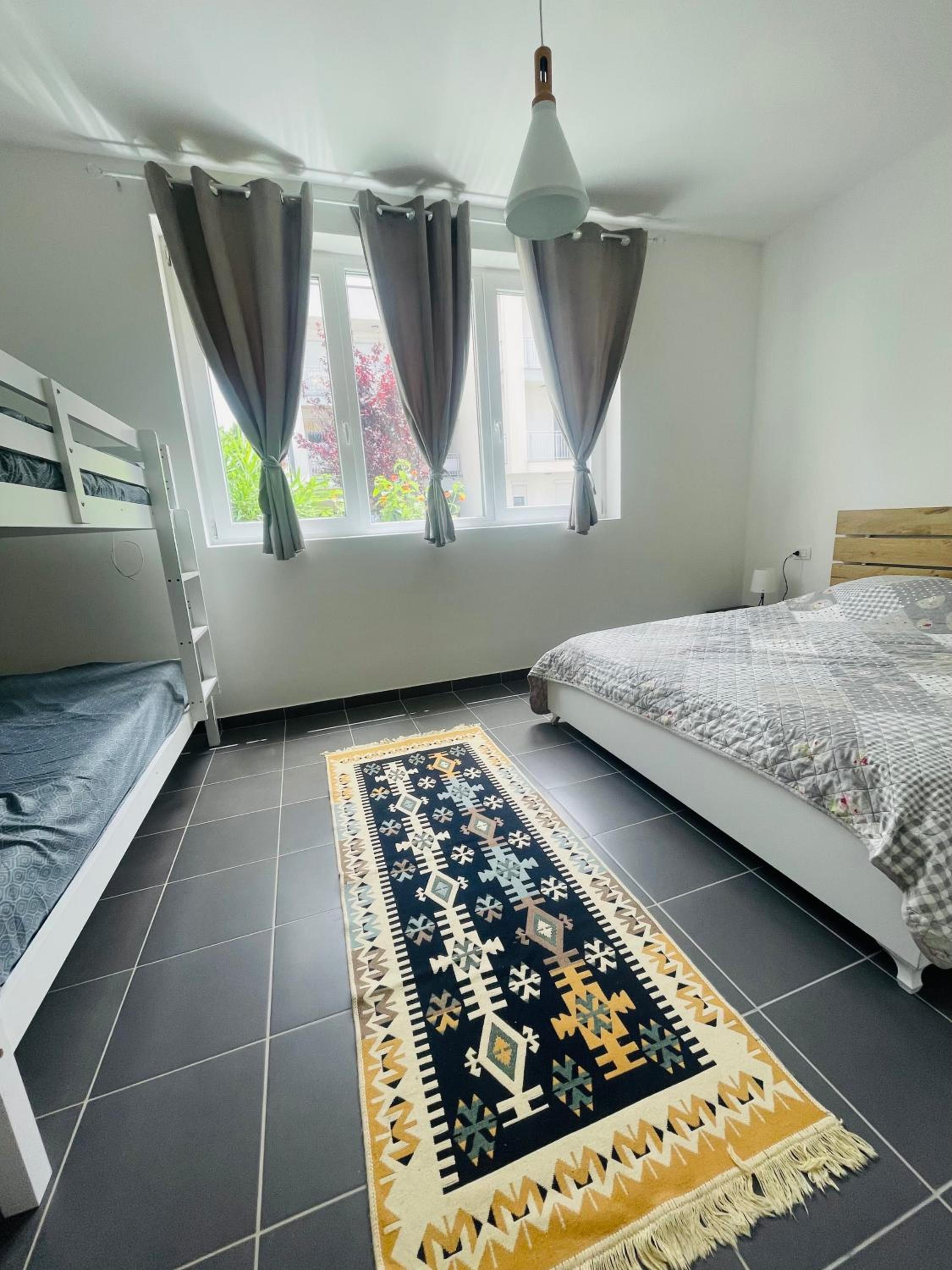 Tale beachfront flat photo 5