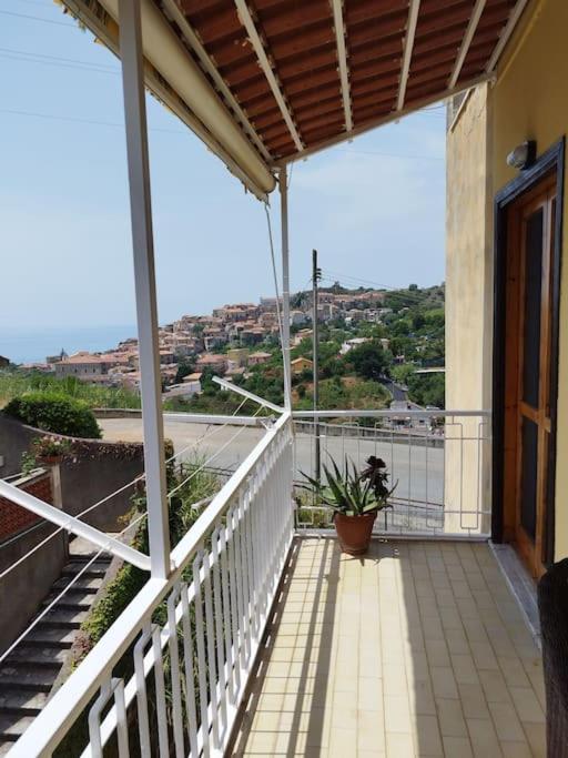 Il Rifugio di Mare en Scalea — balance & terrace