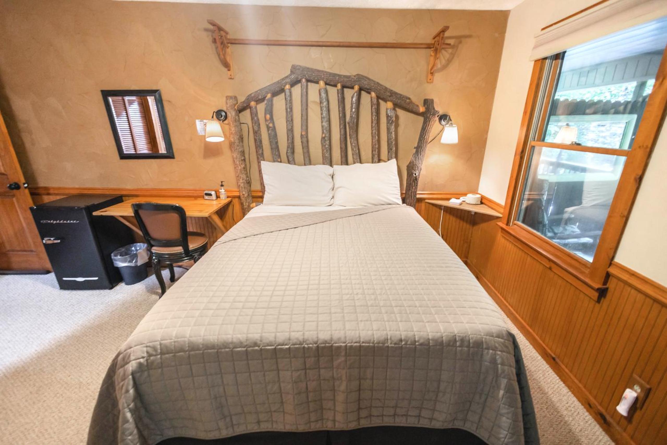 Aska Lodge
