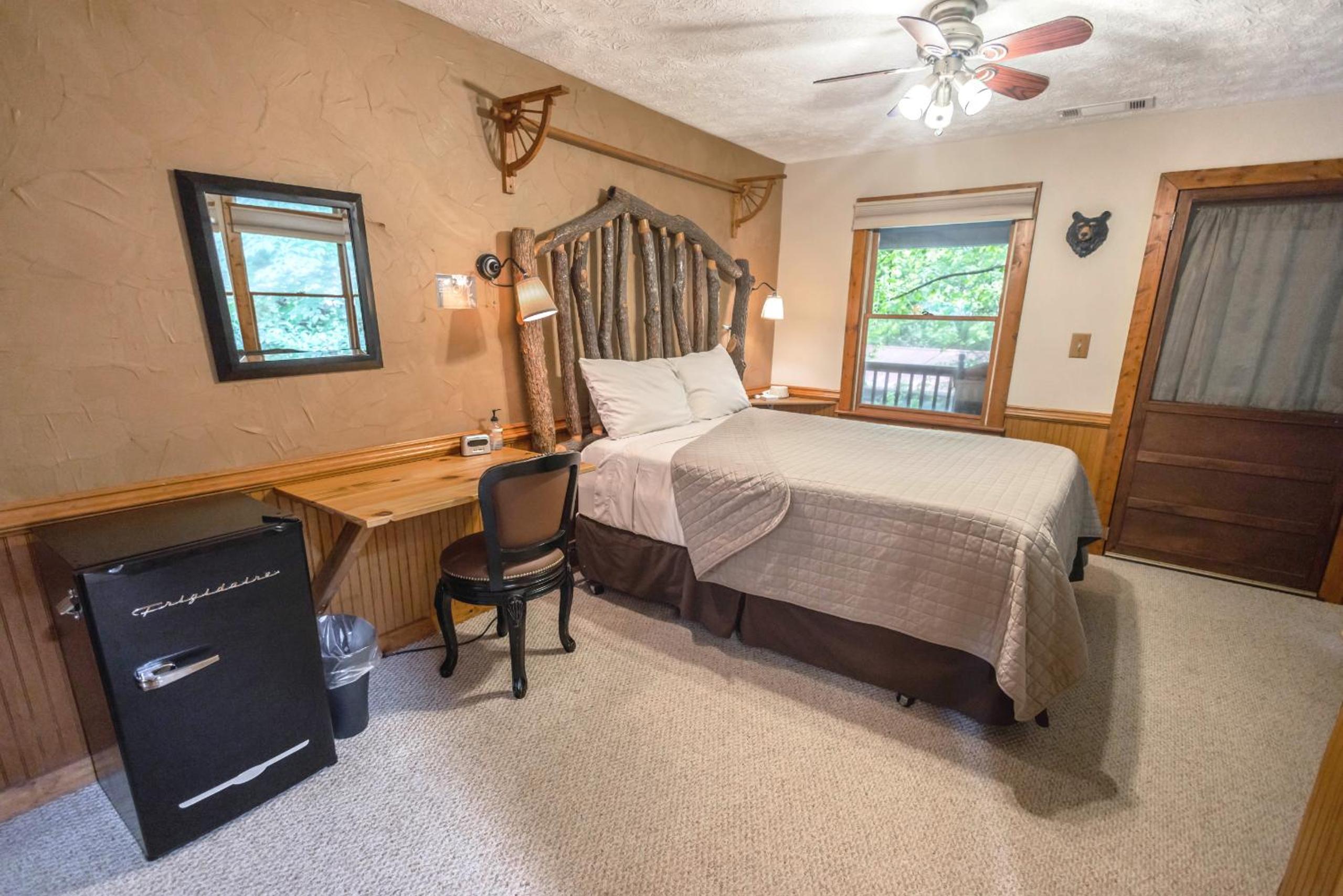 Aska Lodge