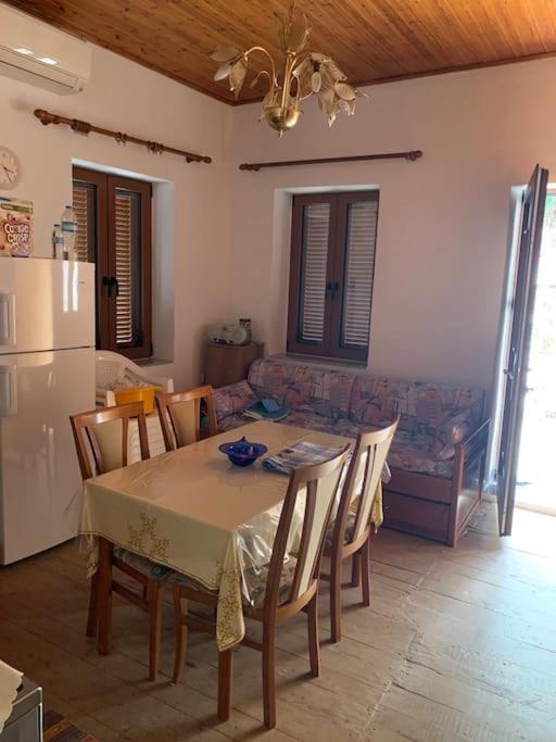Cozy Traditional House view 5