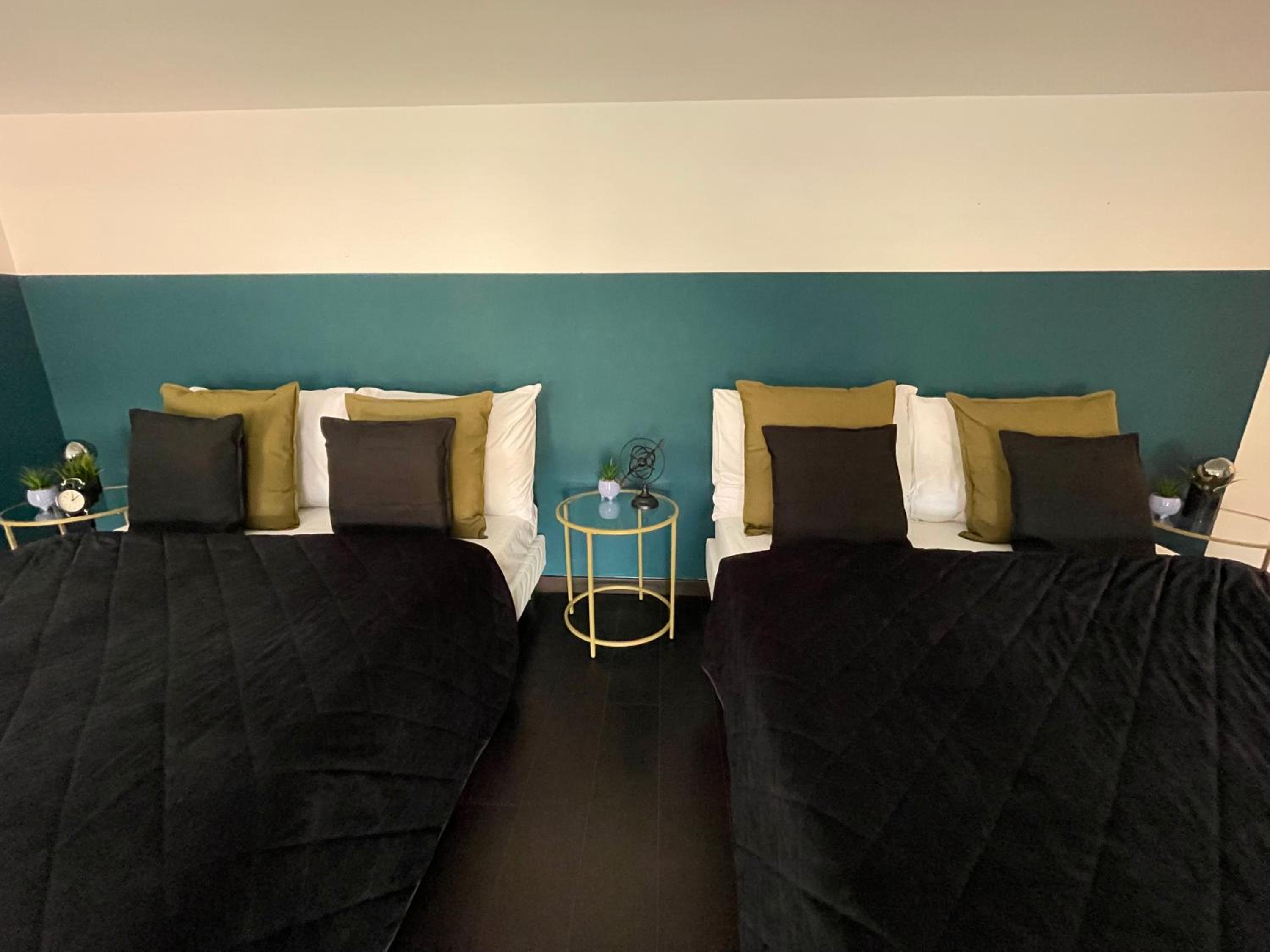Modern Loft with AirHokey in City Centre