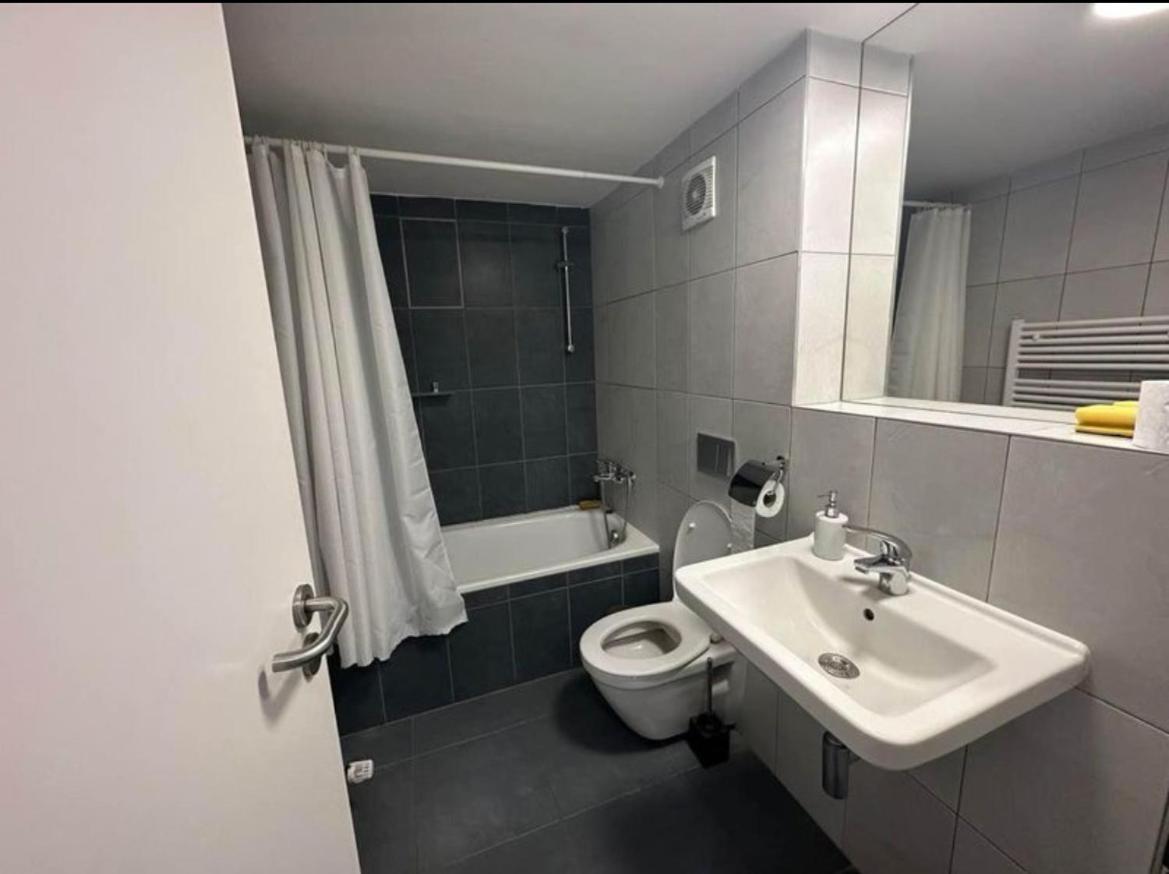 Modern Loft with AirHokey in City Centre