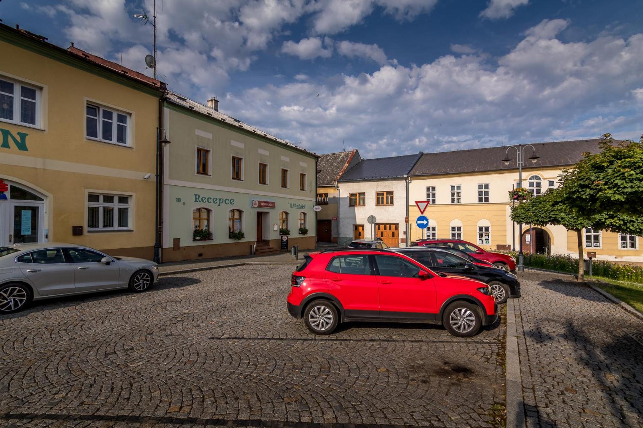 Penzion a restaurace U Vladaře