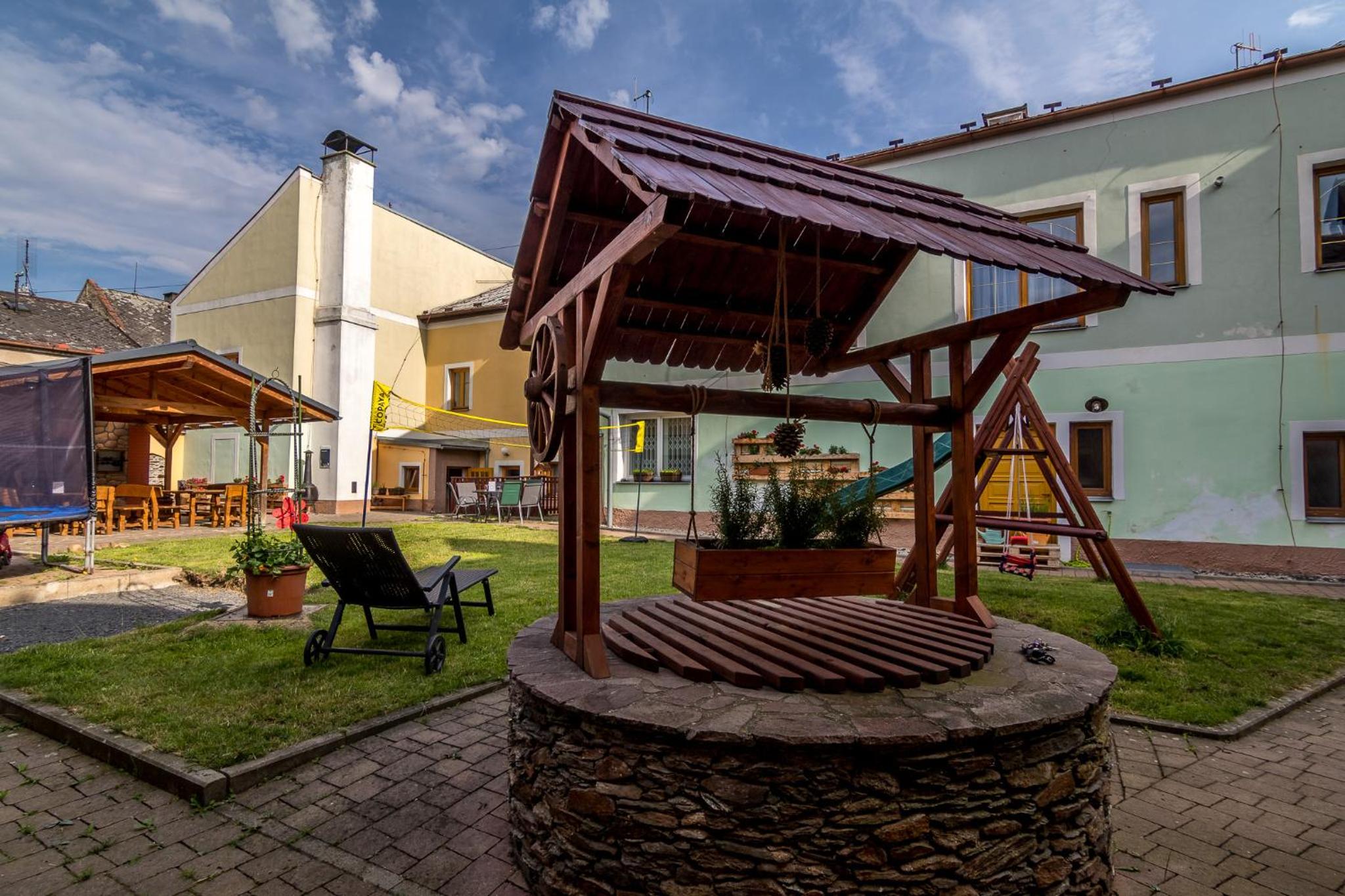 Penzion a restaurace U Vladaře