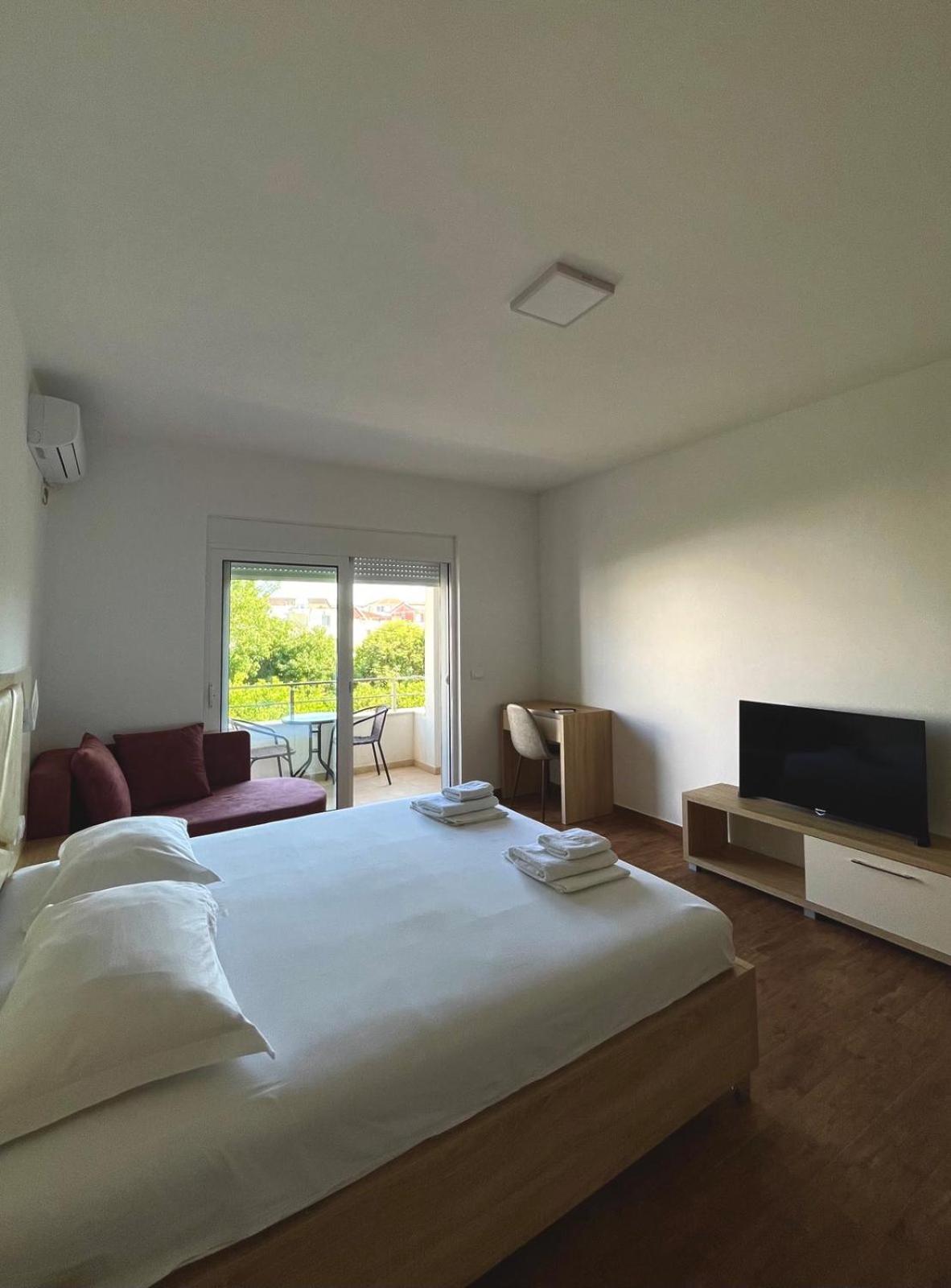 Imran Apartments