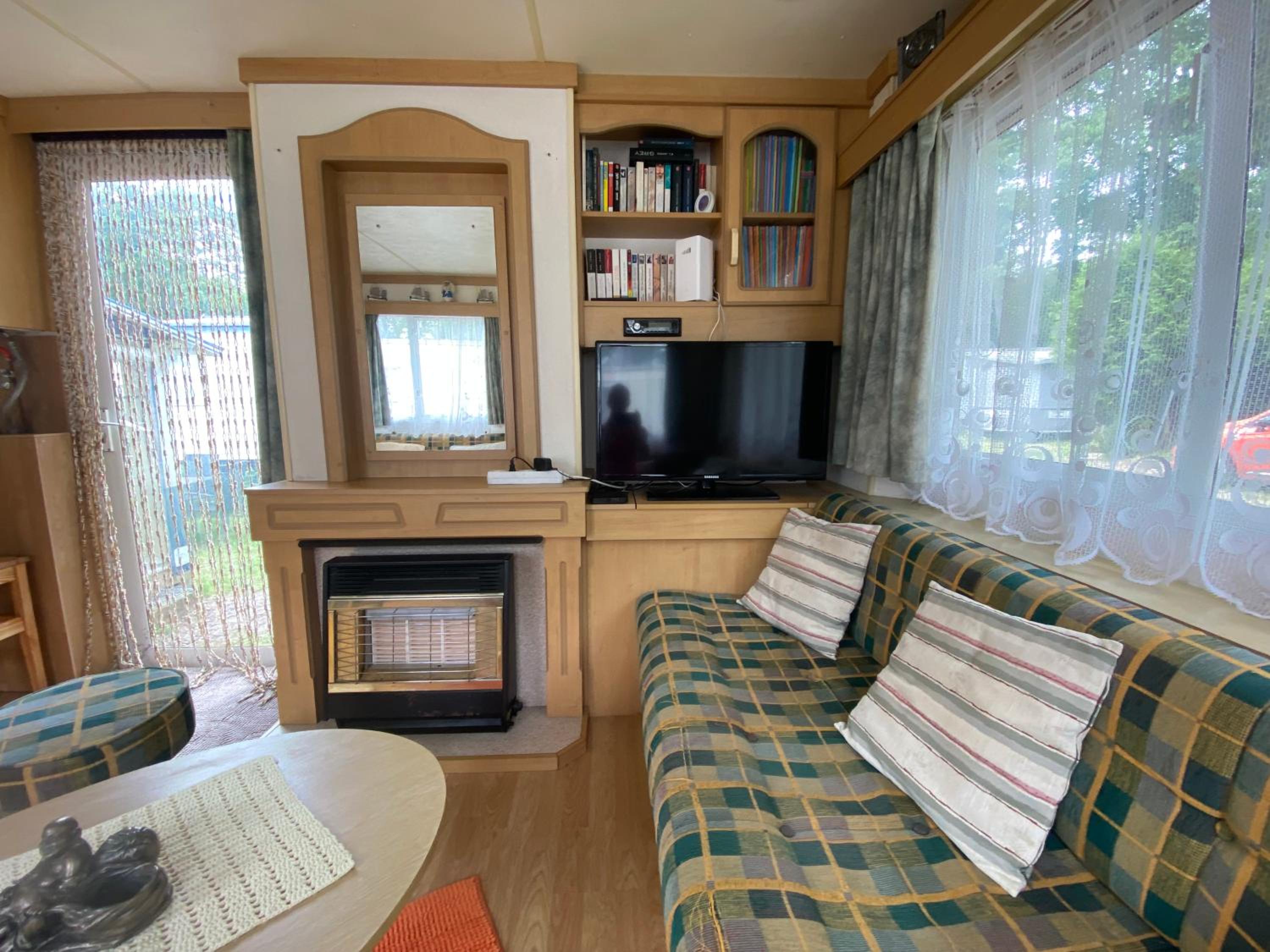 Caravane en pleine nature ferme proche de tout