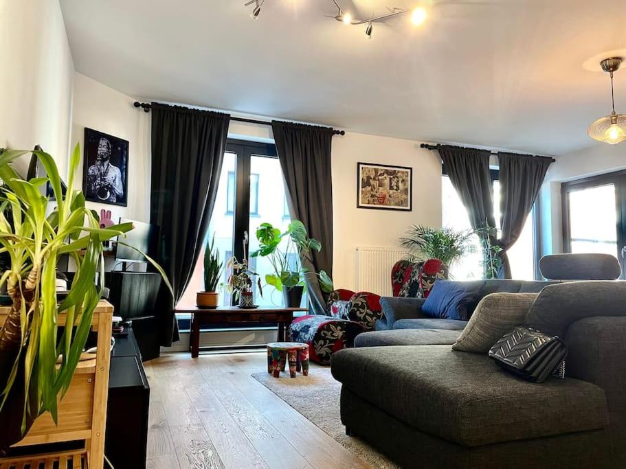 Elegant Canal-View Duplex with Free Parking