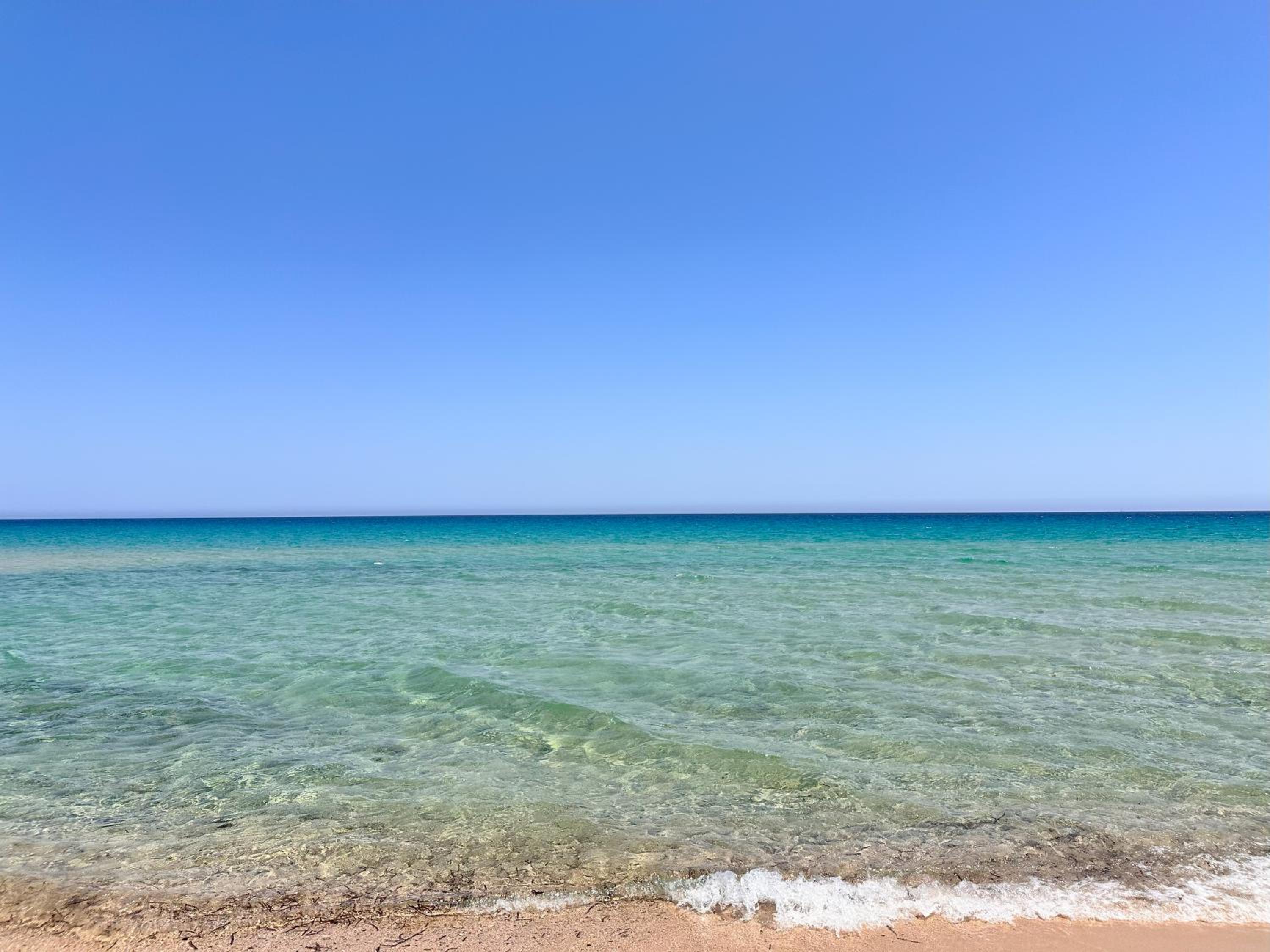 Blue shutters by the beach, Access to private beach