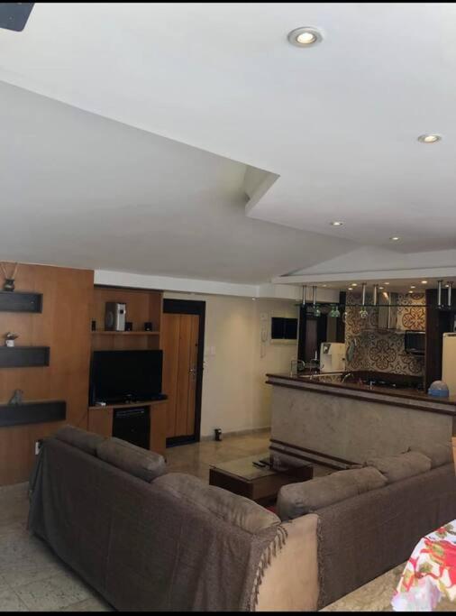 Cobertura Exclusiva em Copacabana com Piscina, Jacuzzi e Churrasqueira Ao Lado do Copacabana Palace
