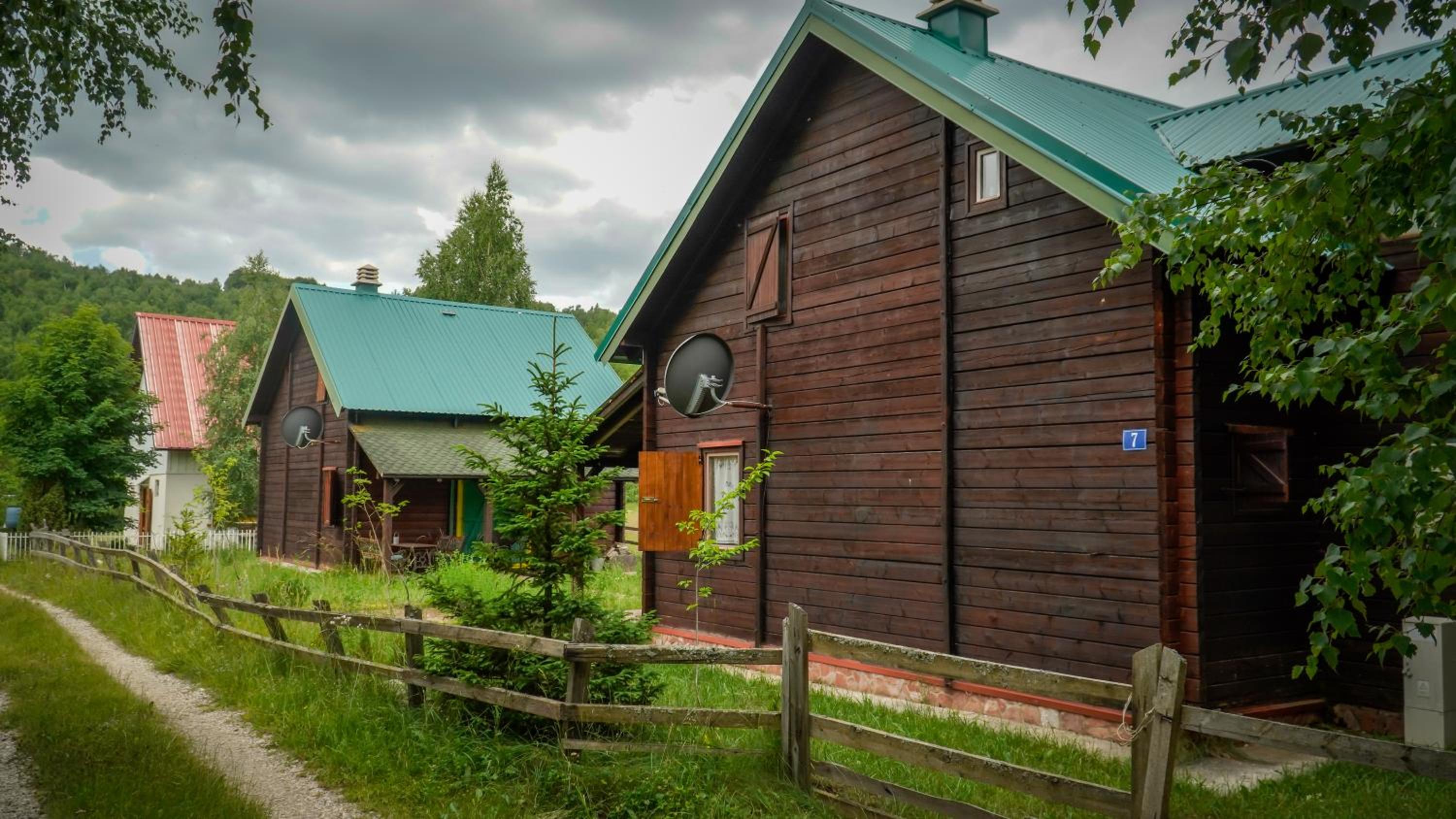 Rustic home view 2