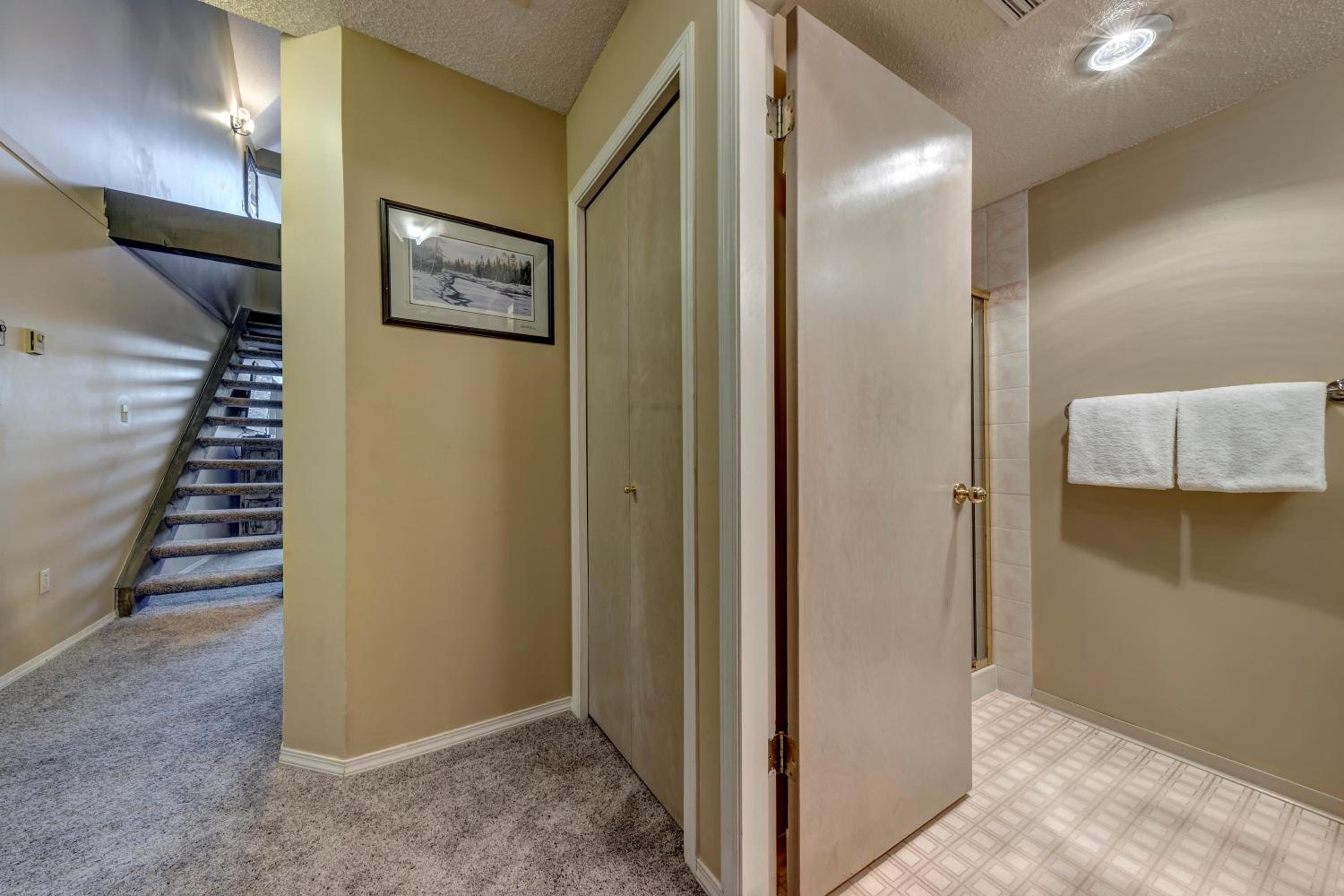 Greystone Lodge 318 Ski-in Out
