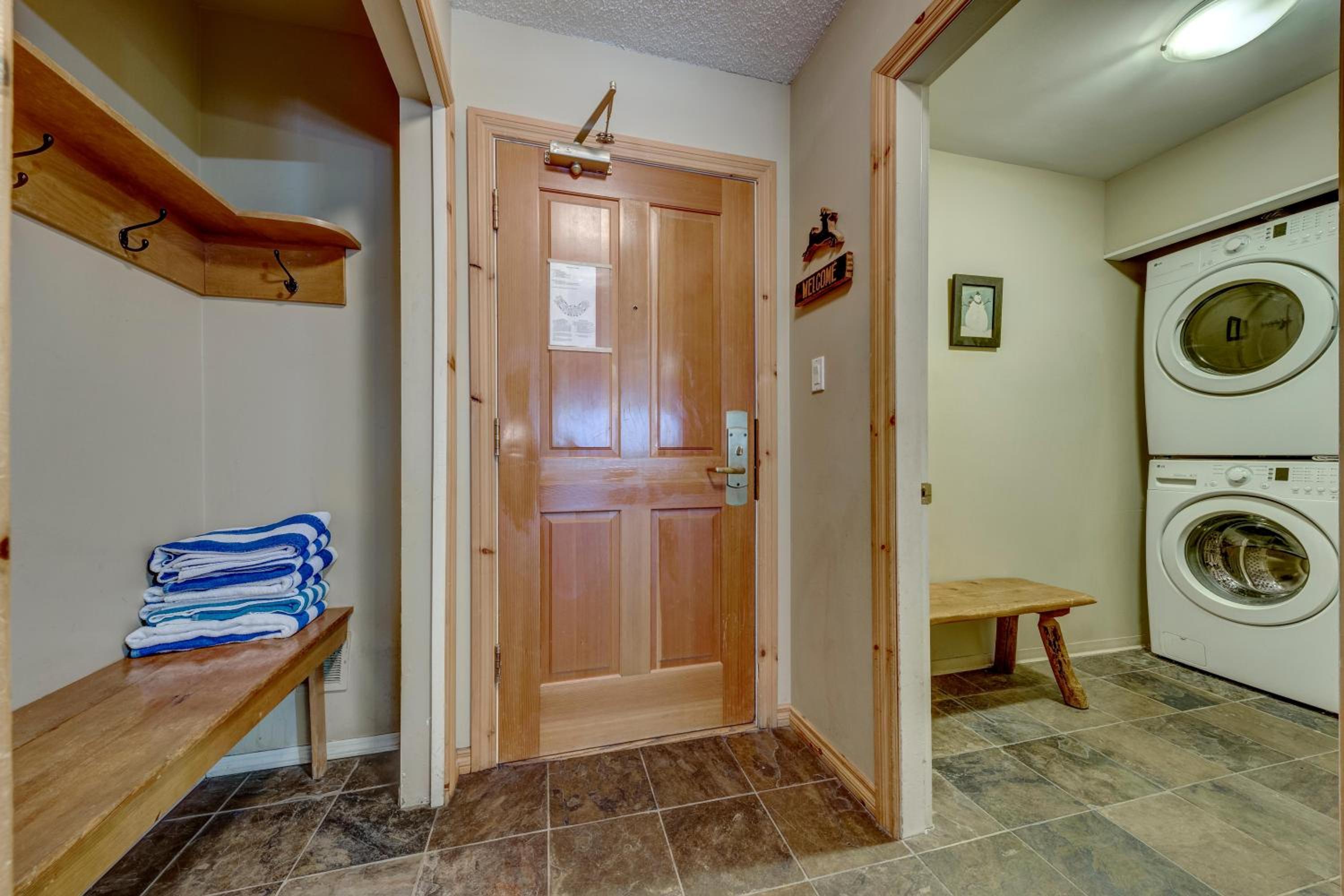 Greystone Lodge 332 Ski-in Out