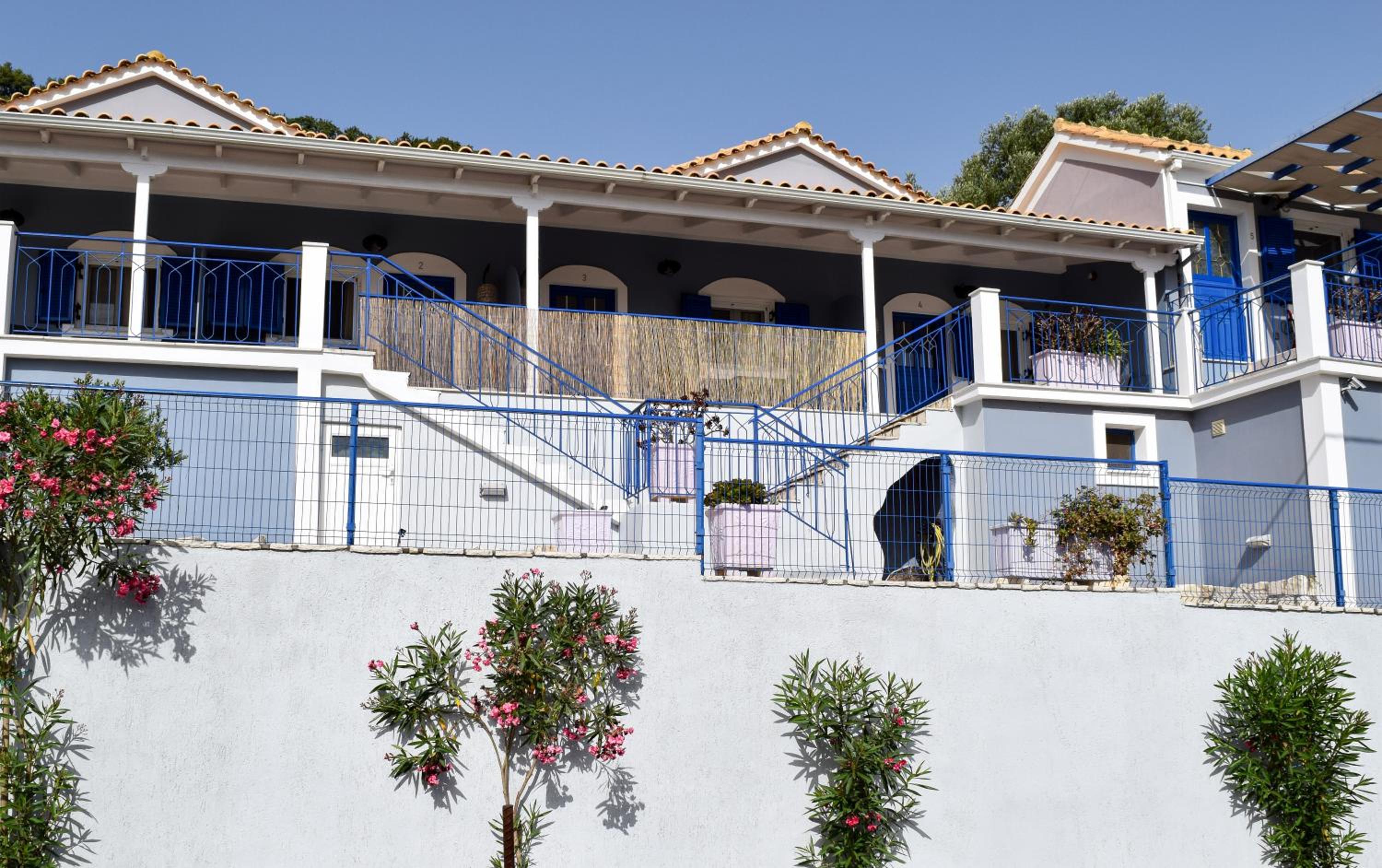 Val Di Compare Apartments photo 5