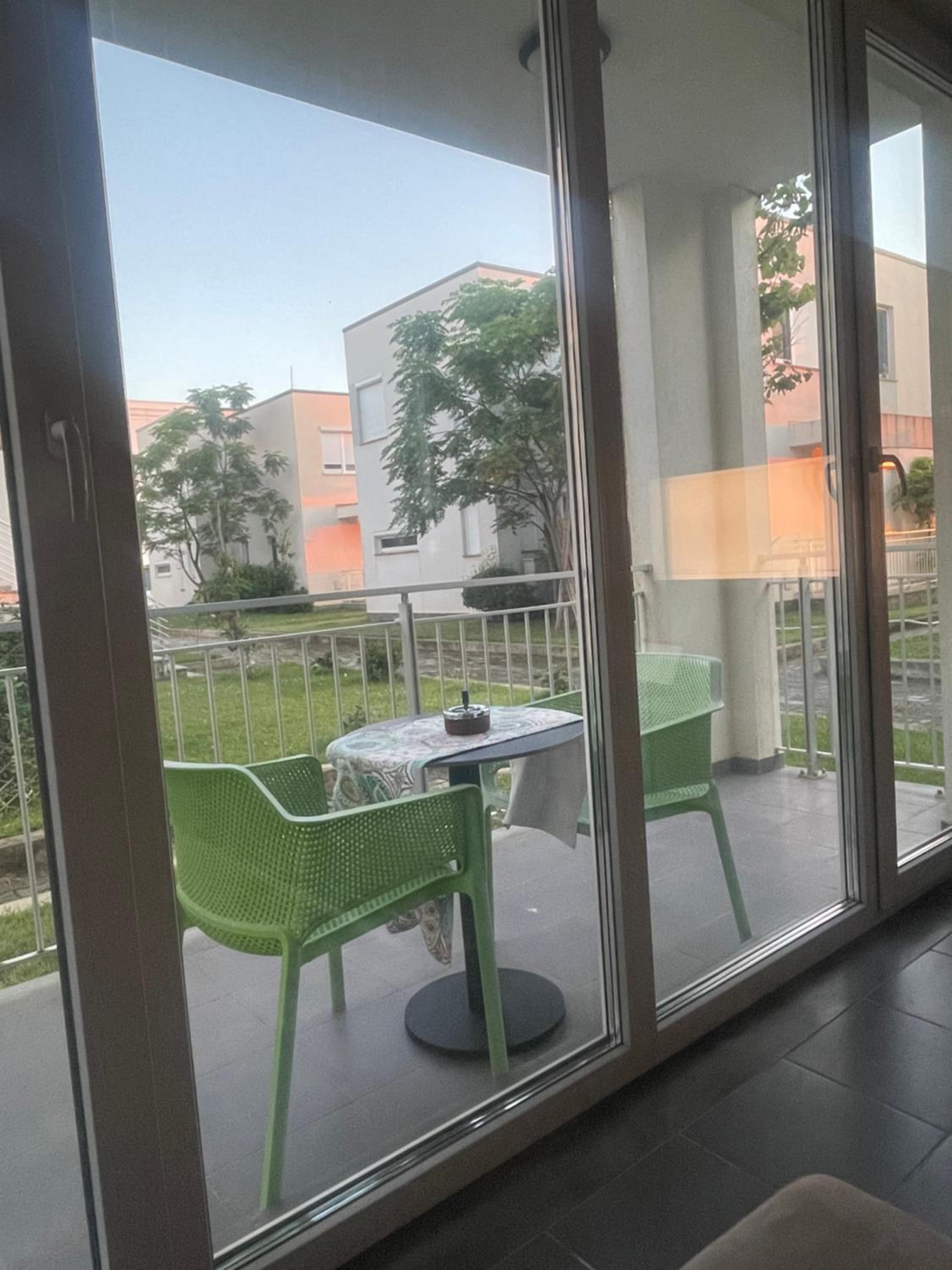 Tale beachfront flat