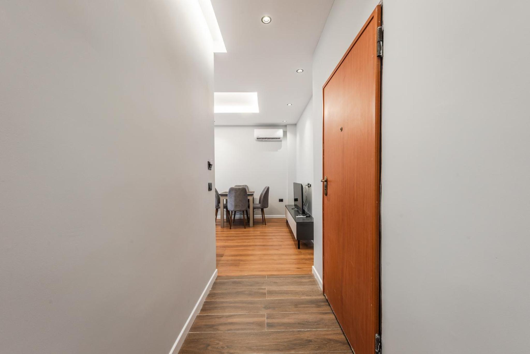 SR Apartments Golem