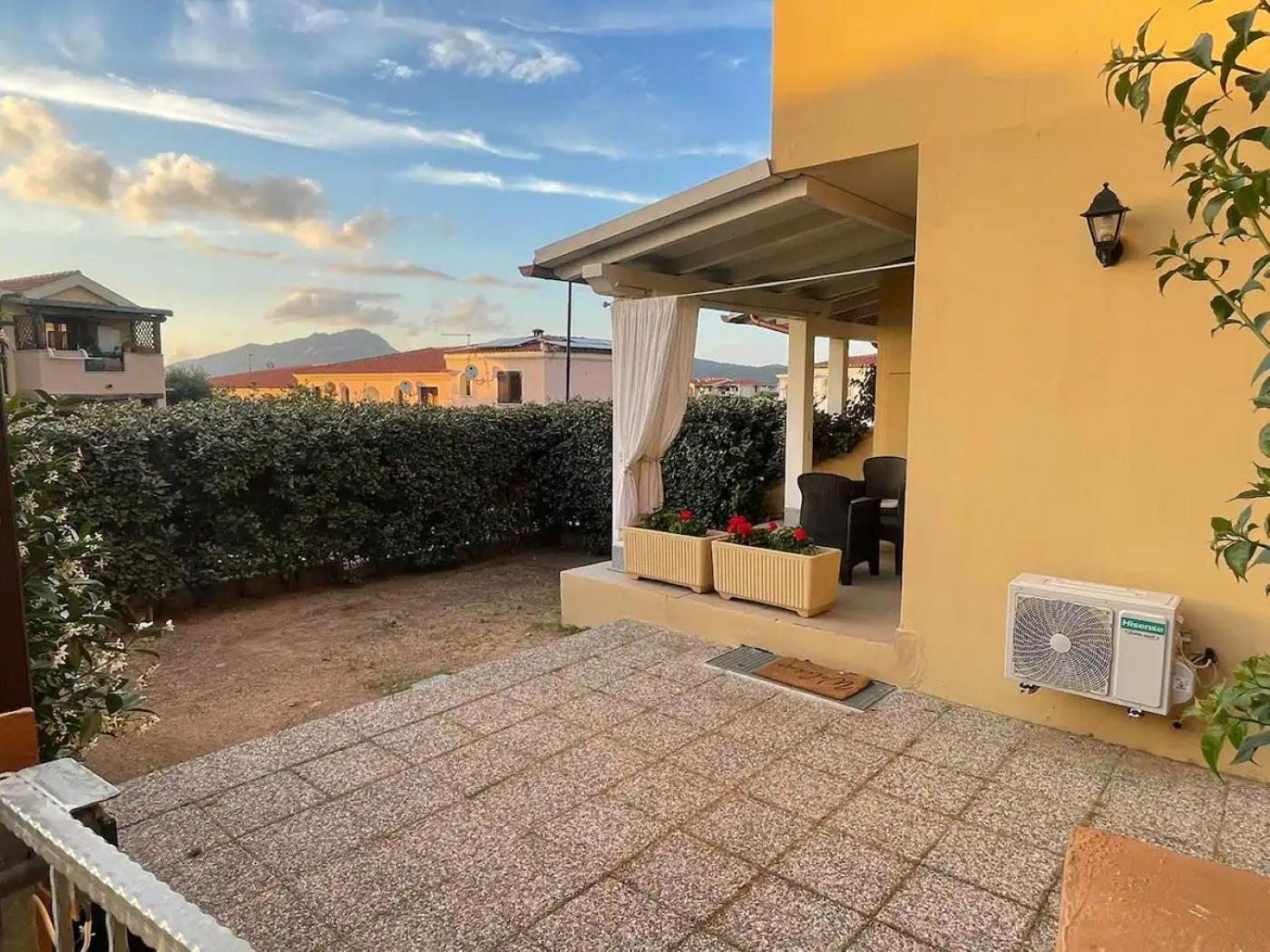 Home and Life Olbia Holiday view 4