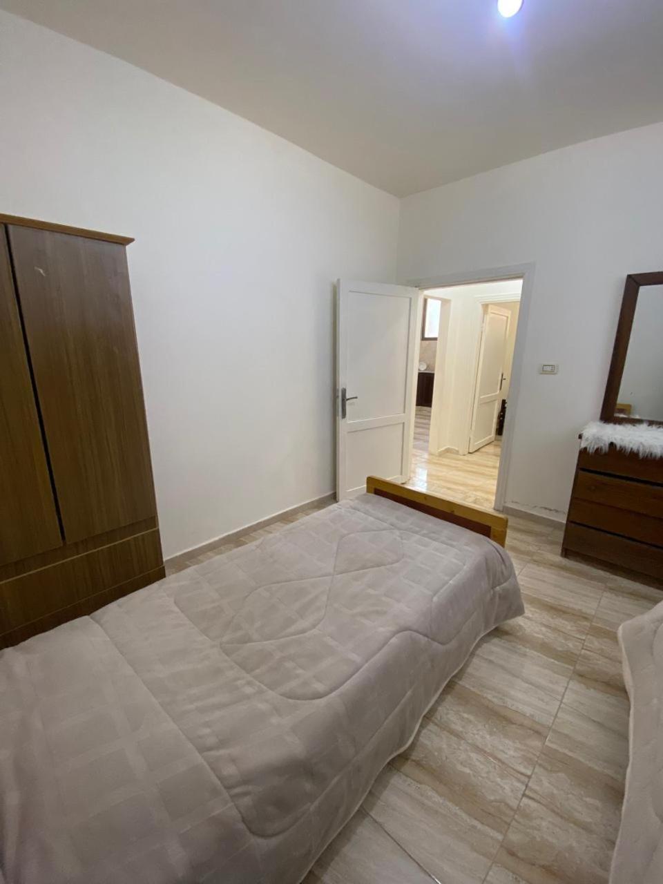 omar home view 4