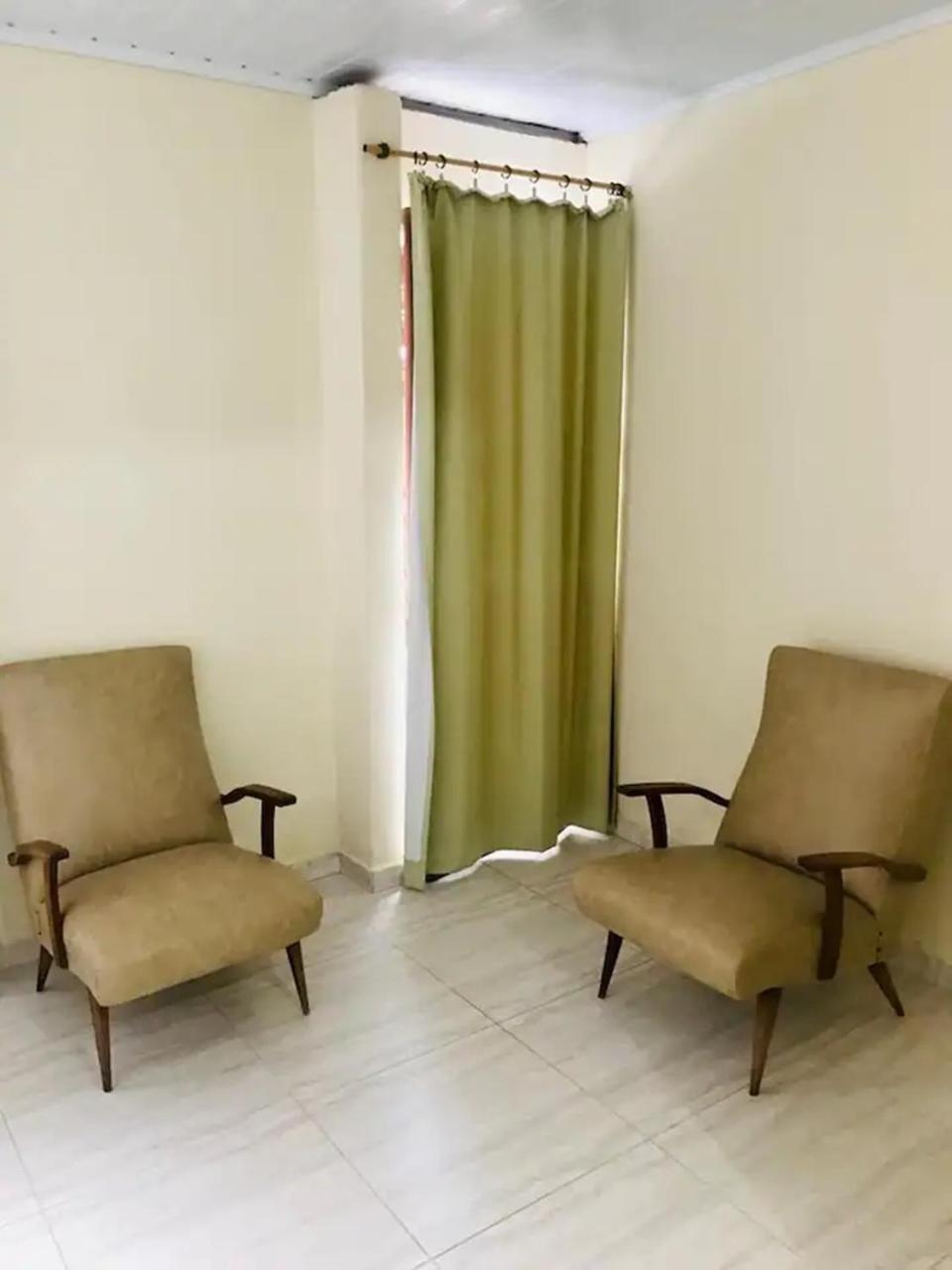 Casa no Centro de Águas de Lindóia com Piscina