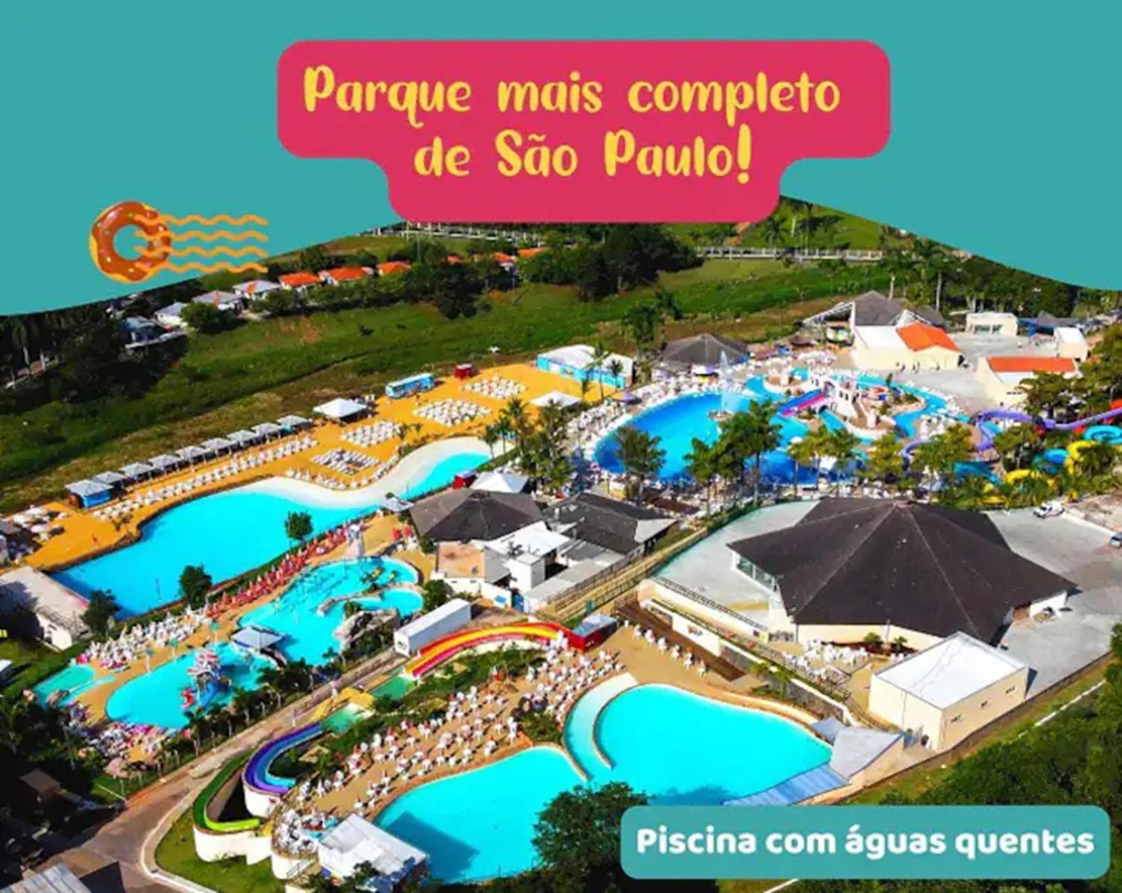 Casa no Centro de Águas de Lindóia com Piscina