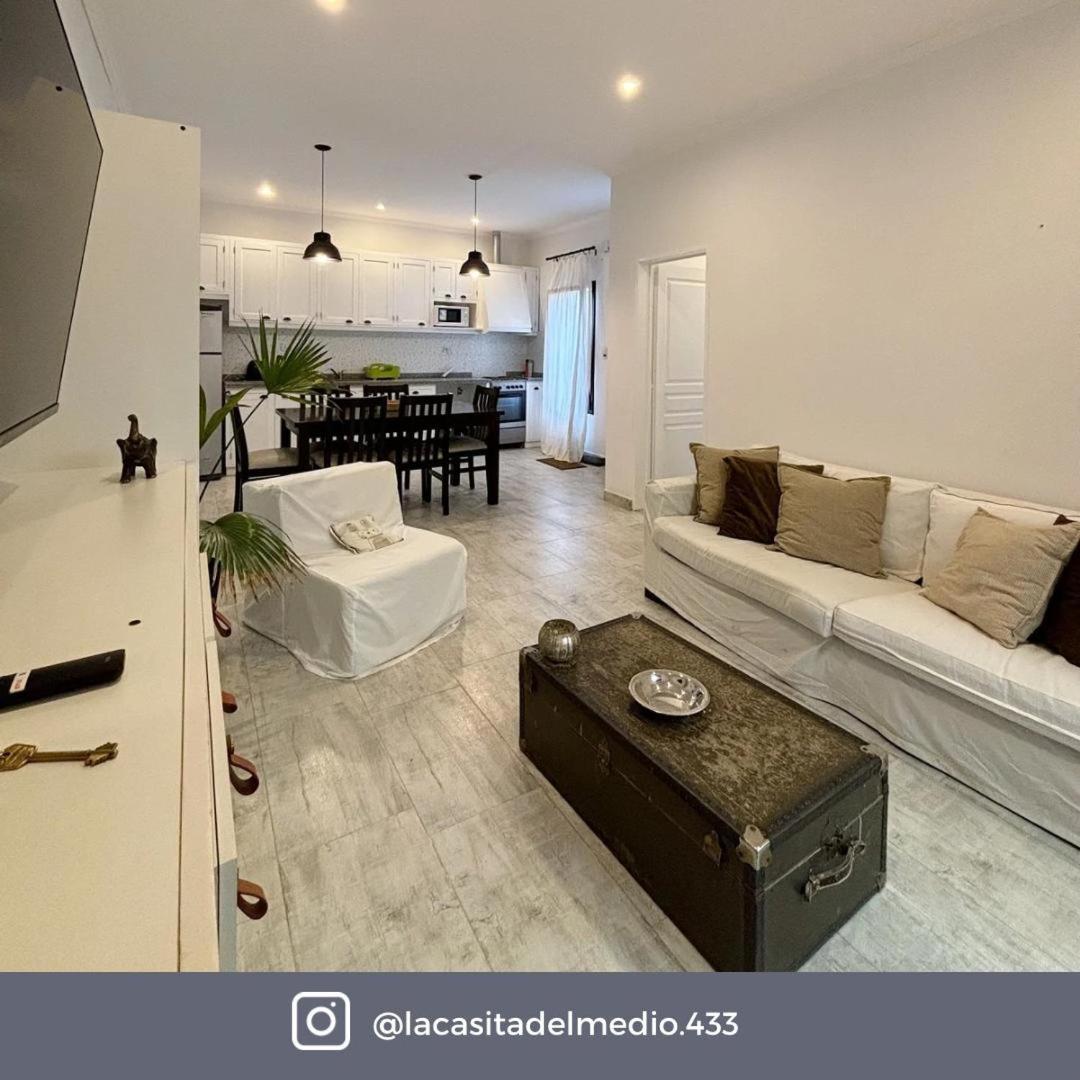 La Casita del Medio