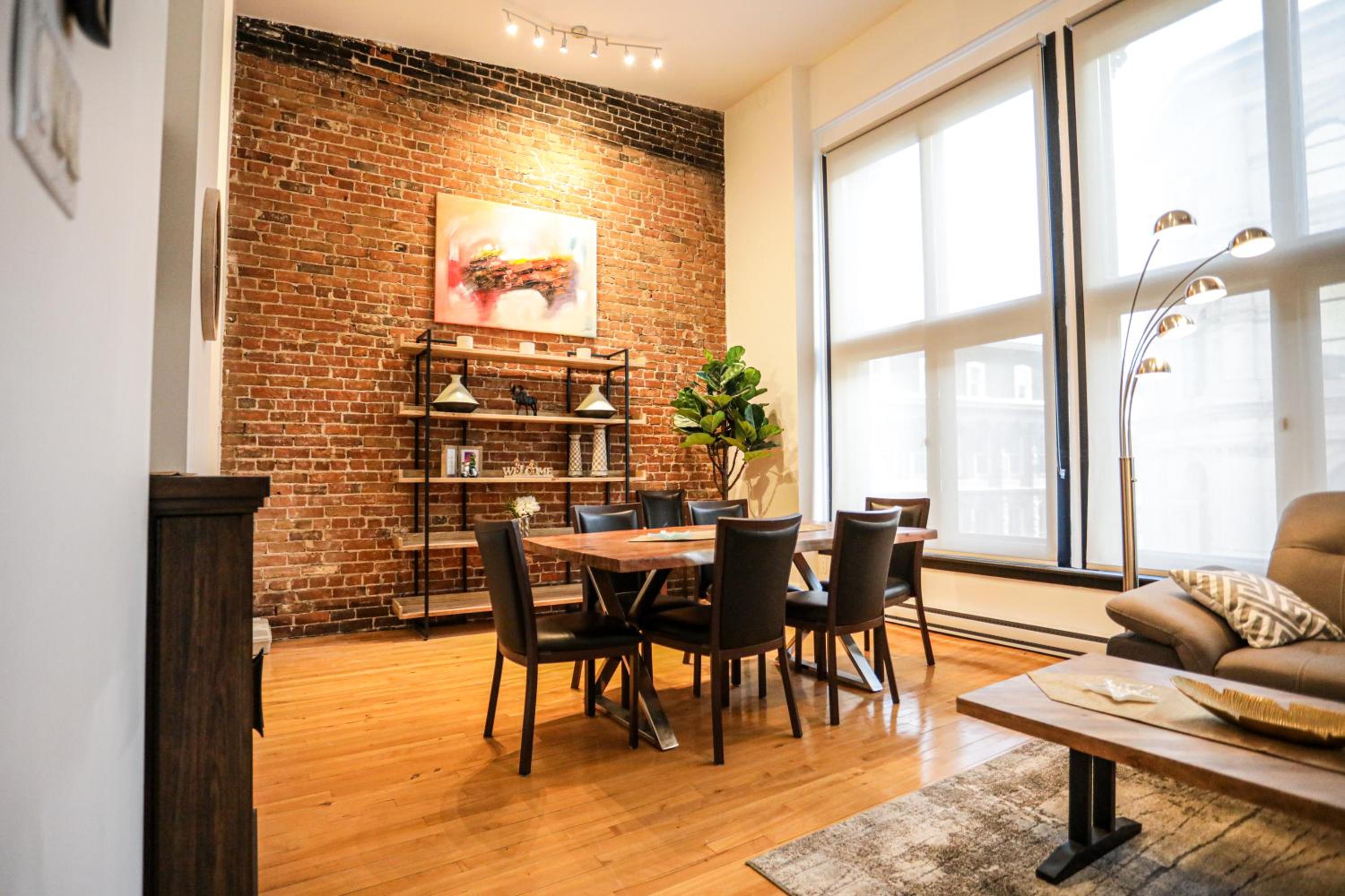 Elegant 1 bedroom apartment in old port- 301