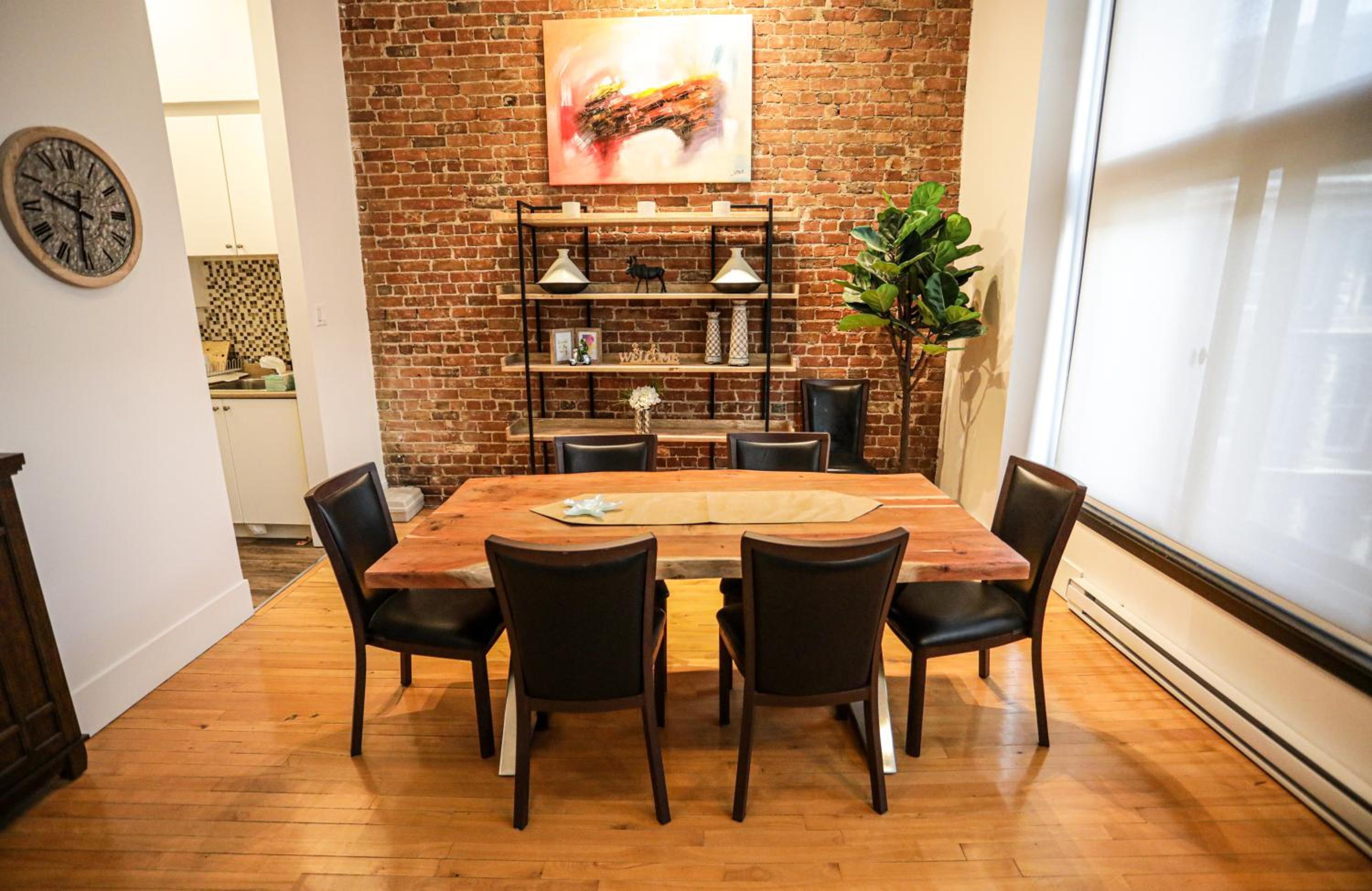 Elegant 1 bedroom apartment in old port- 301
